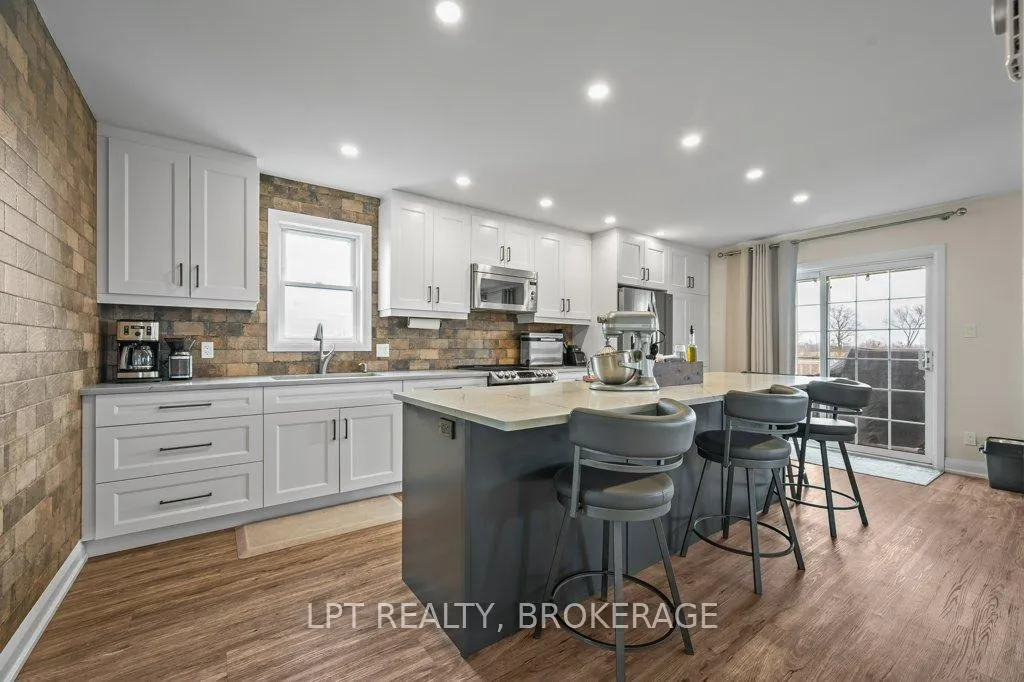 Photo 9 of 4856 Florida Road, Frontenac, Frontenac South — HOMEH