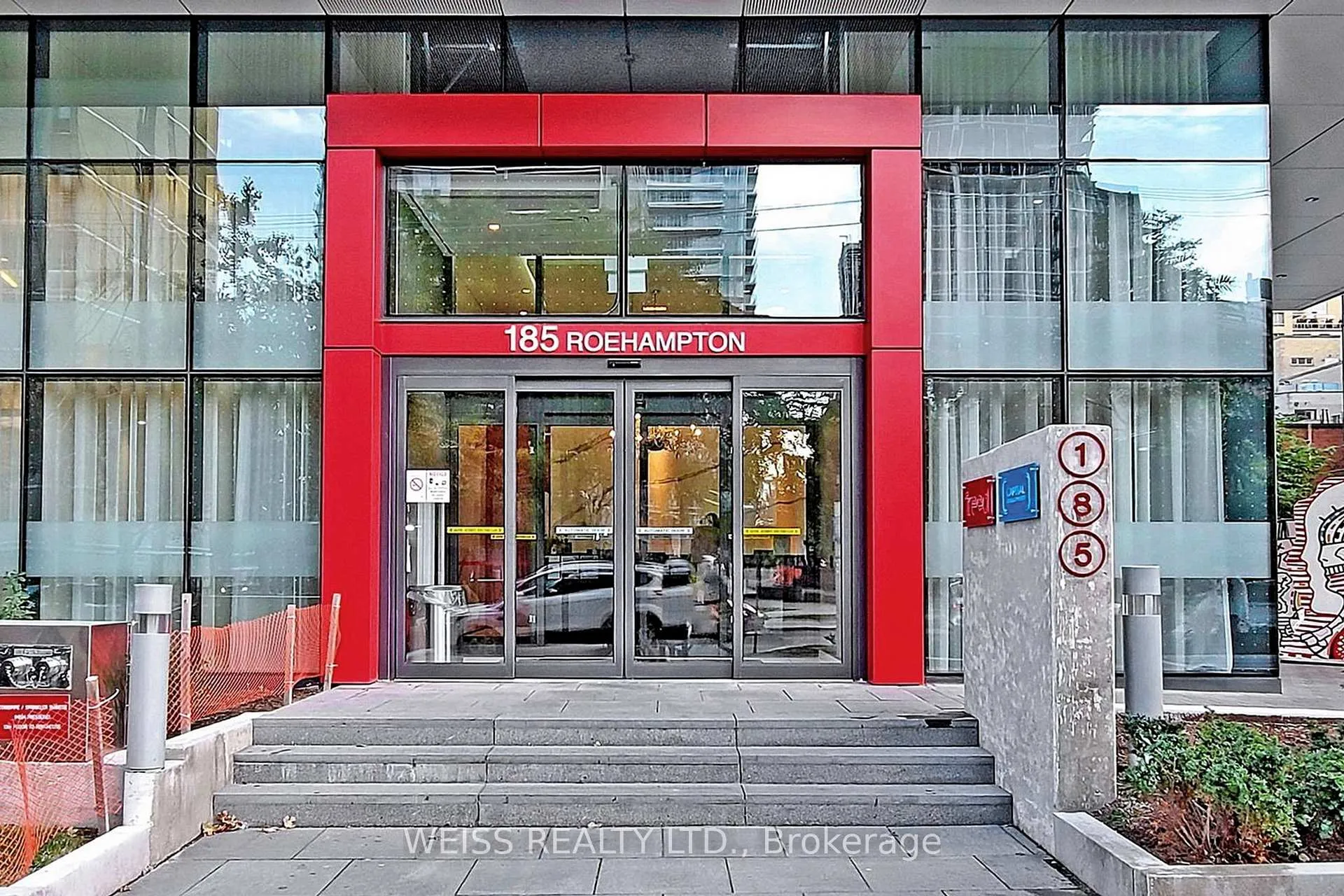 Photo 5 of Unit 520, 185 Roehampton Avenue, Toronto, Mount Pleasant West — HOMEH