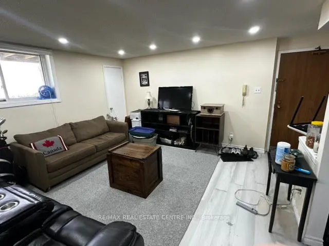 Photo 3 of Unit 902, 565 Greenfield Avenue, Kitchener, Vanier - Kitchener — HOMEH