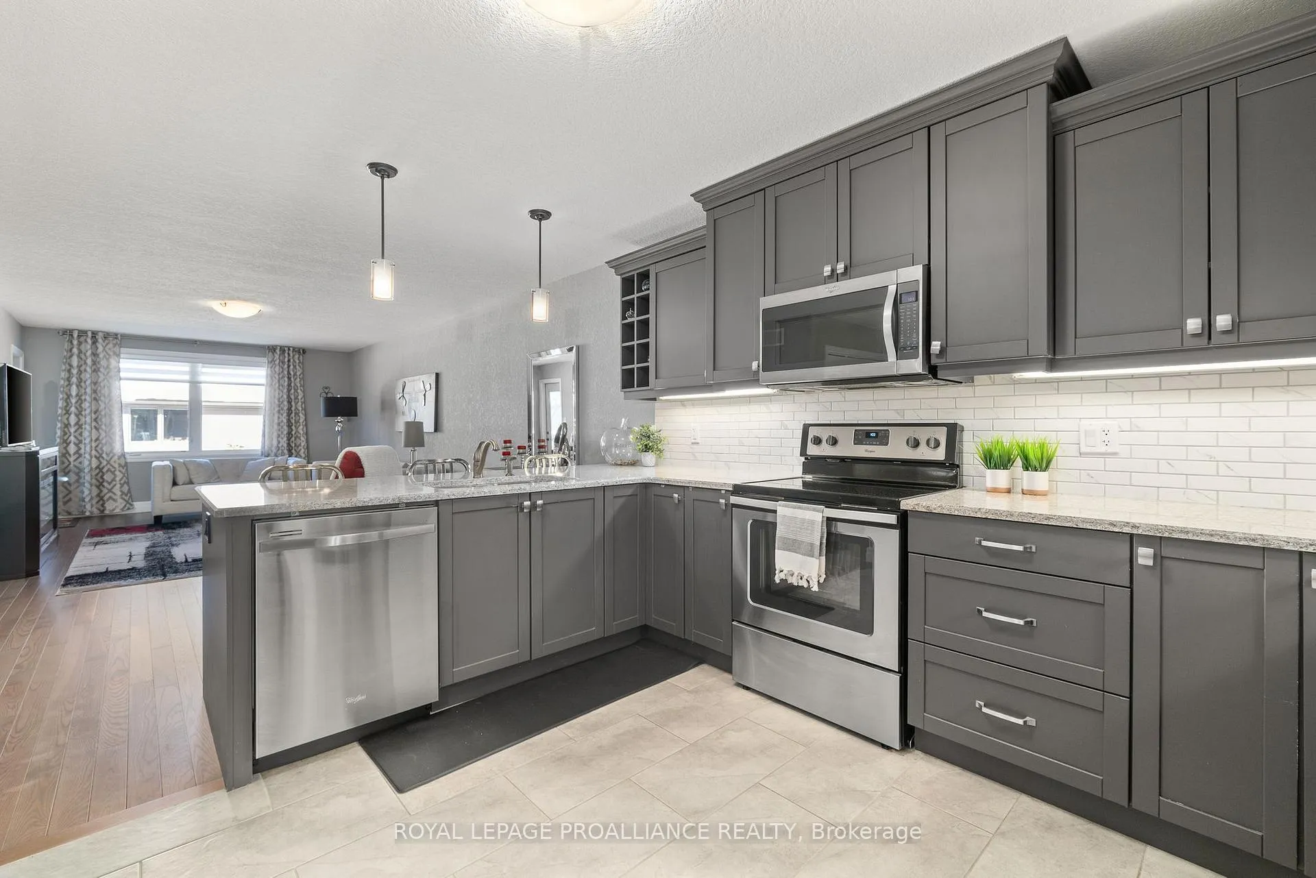 Photo 6 of 3 Cortland Crescent, Quinte West, Murray Ward — HOMEH