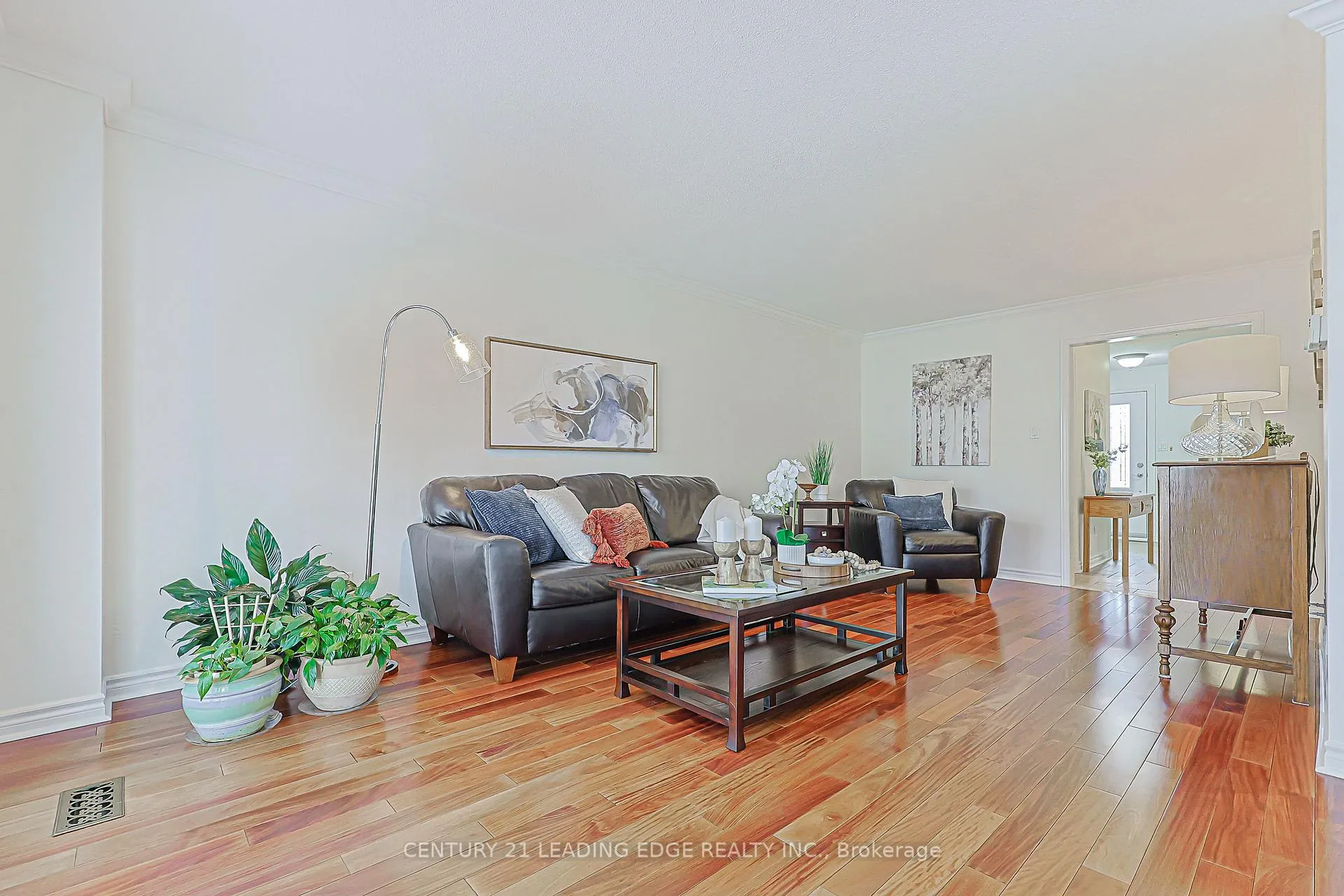 Photo 4 of 109 Major Buttons Drive, Markham, Sherwood-Amberglen — HOMEH