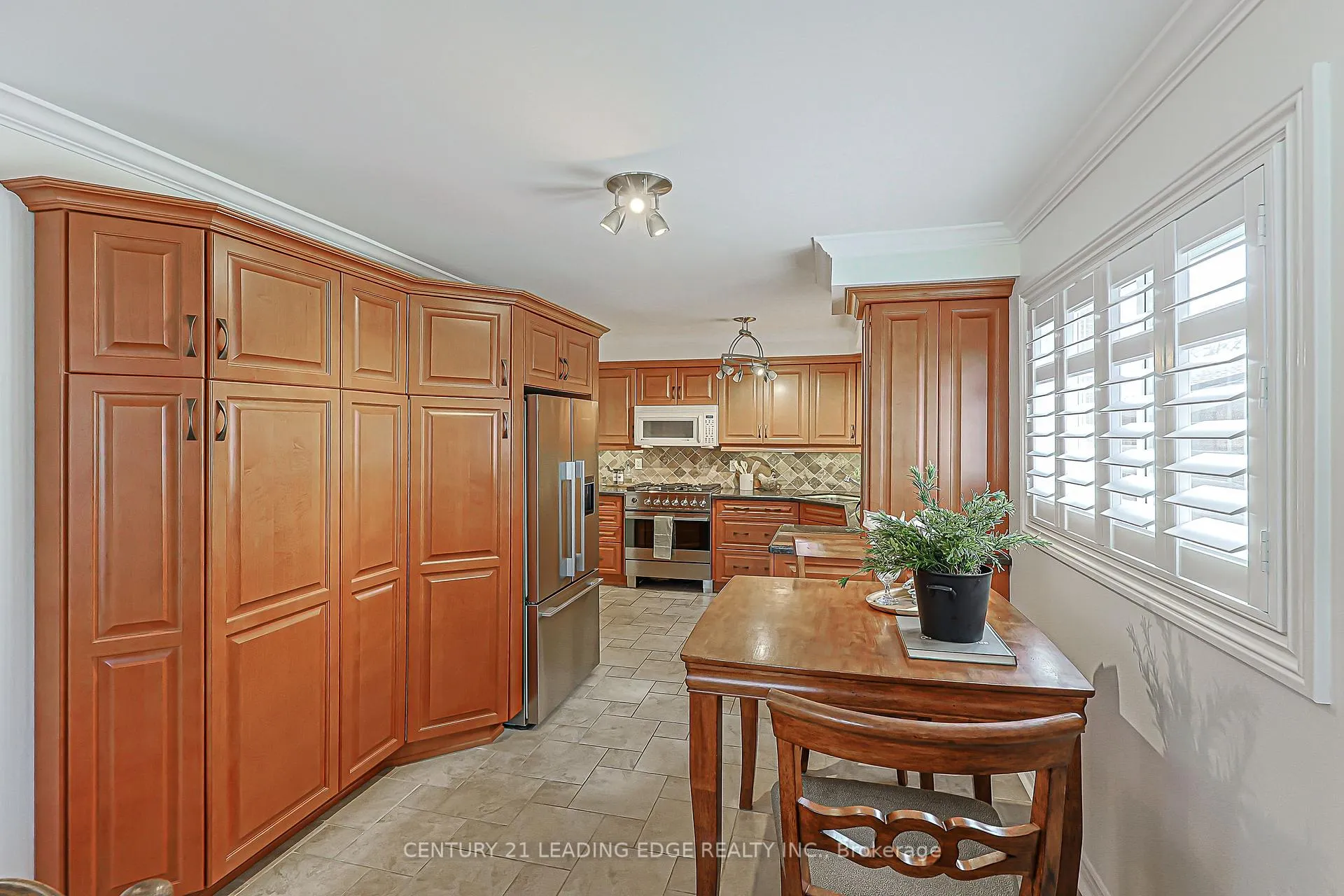 Photo 9 of 109 Major Buttons Drive, Markham, Sherwood-Amberglen — HOMEH