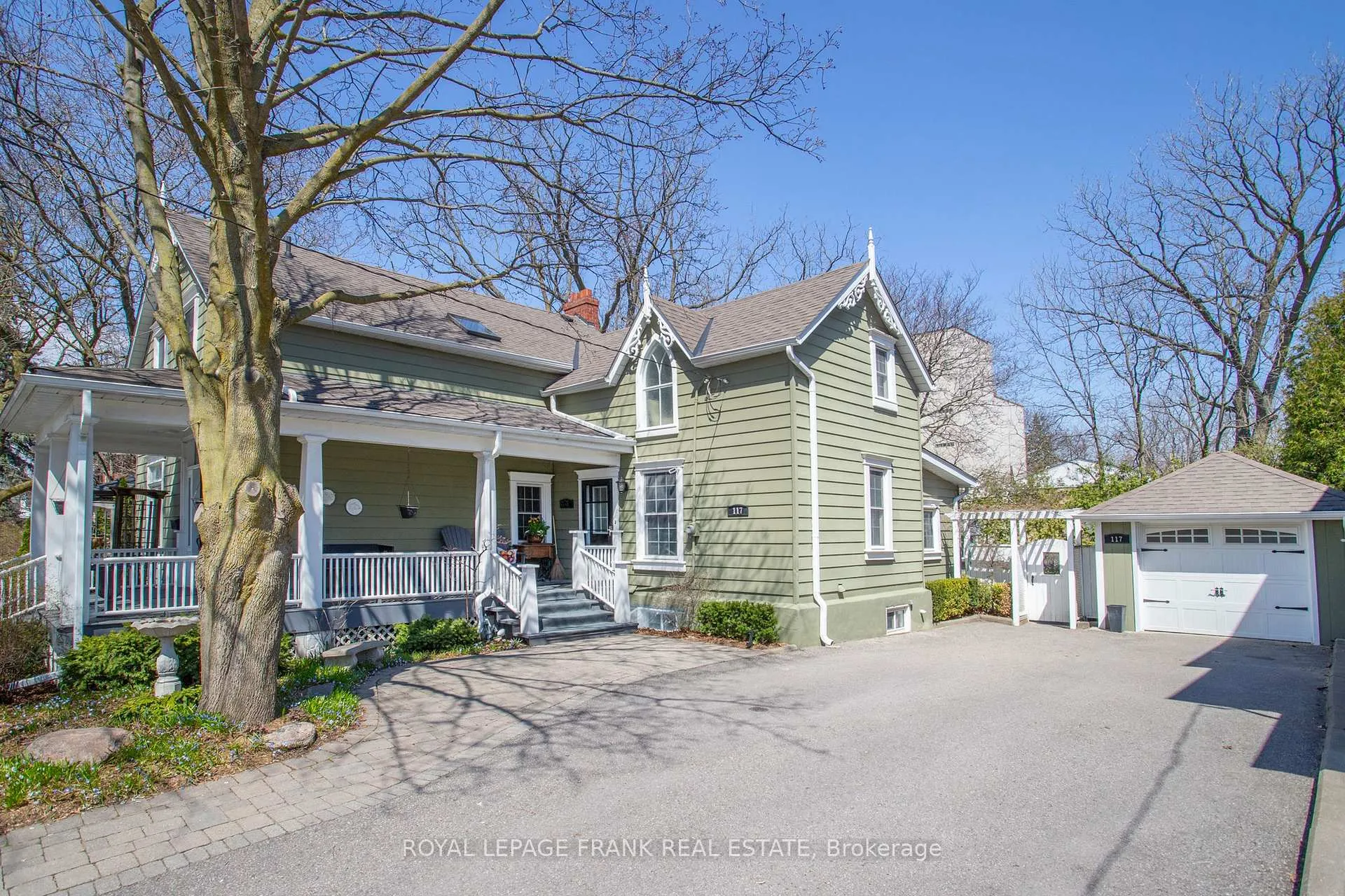 Photo 3 of 117 Euclid Street, Whitby, Downtown Whitby — HOMEH