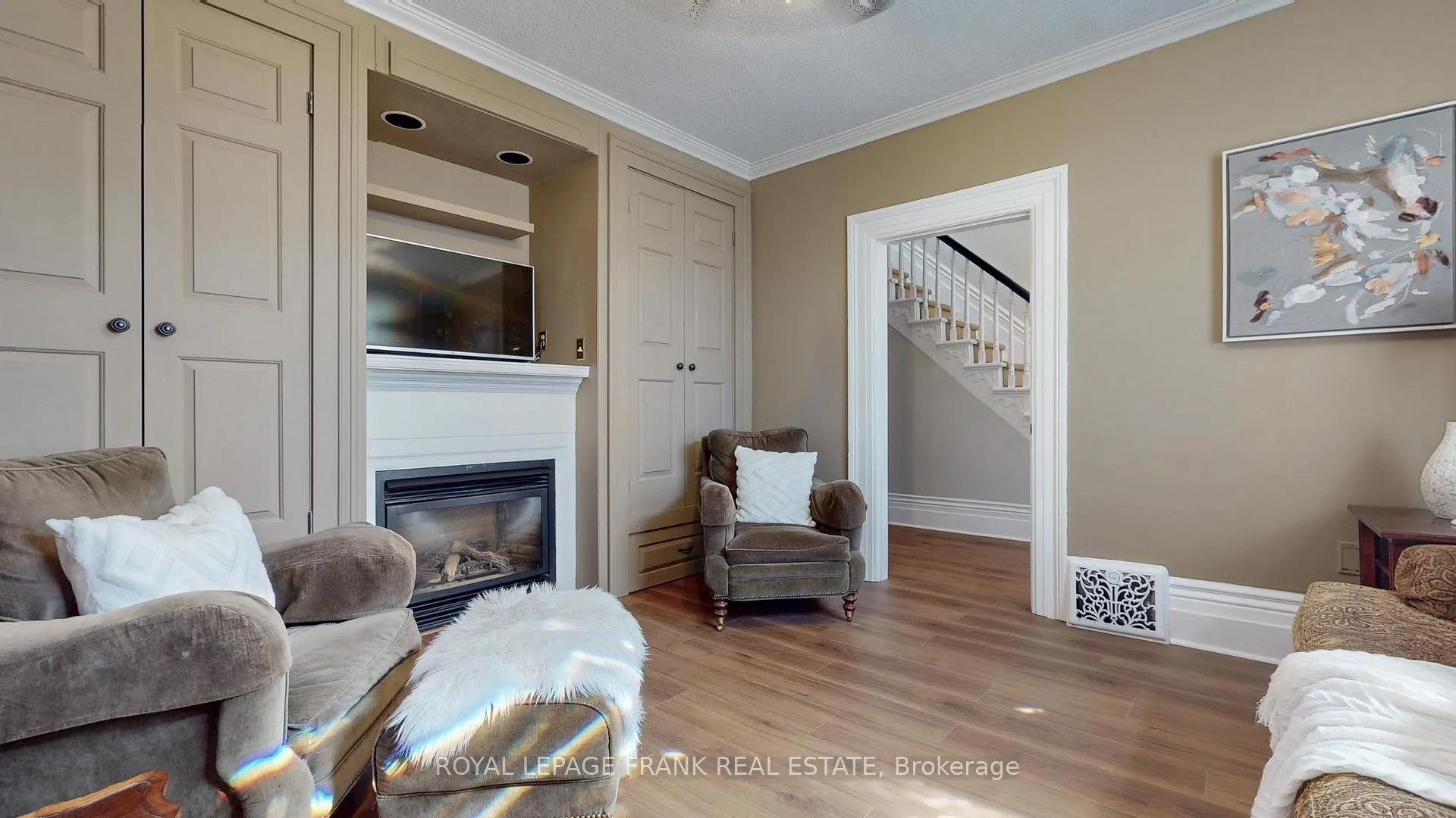 Photo 10 of 117 Euclid Street, Whitby, Downtown Whitby — HOMEH