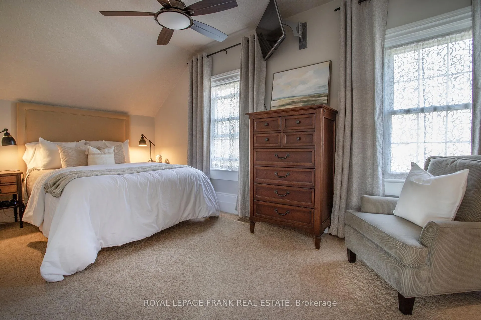 Photo 31 of 117 Euclid Street, Whitby, Downtown Whitby — HOMEH