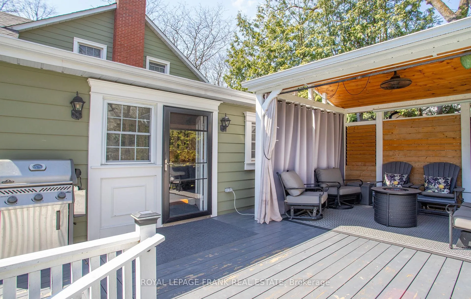 Photo 37 of 117 Euclid Street, Whitby, Downtown Whitby — HOMEH