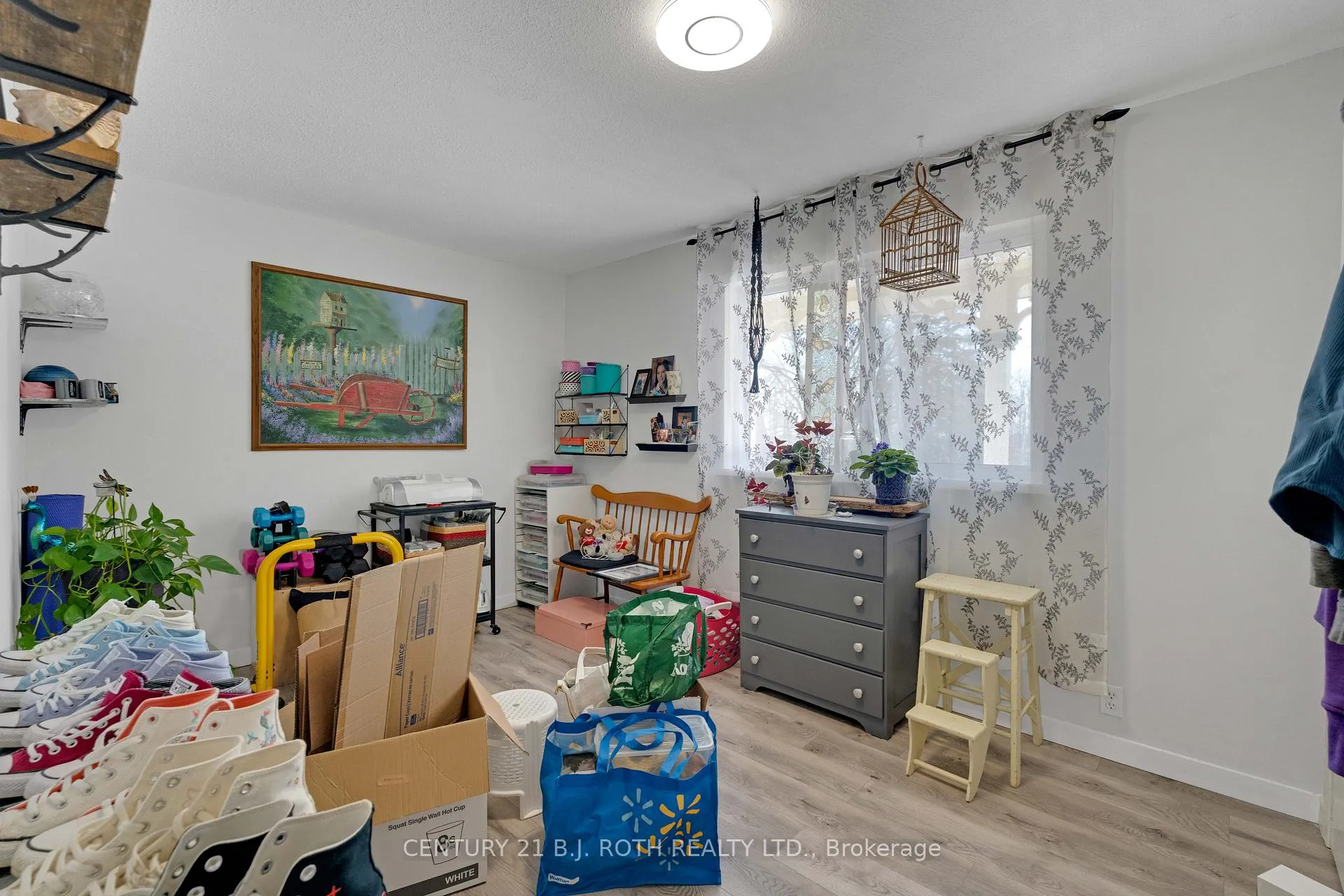 Photo 21 of 184 Borland Street E, Orillia — HOMEH