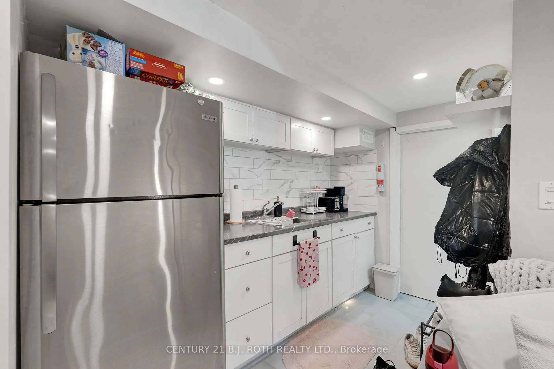 Photo 30 of 184 Borland Street E, Orillia — HOMEH