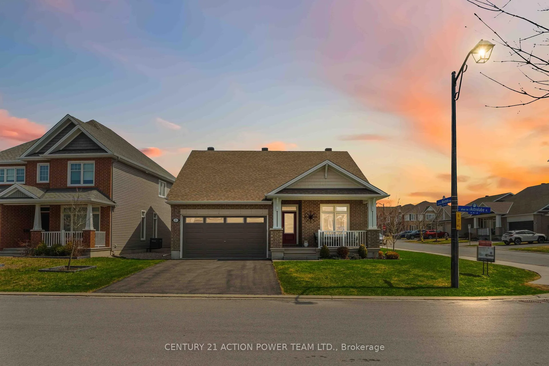 Photo 1 of 20 L'Astrolabe Place, Ottawa, Camelot — HOMEH