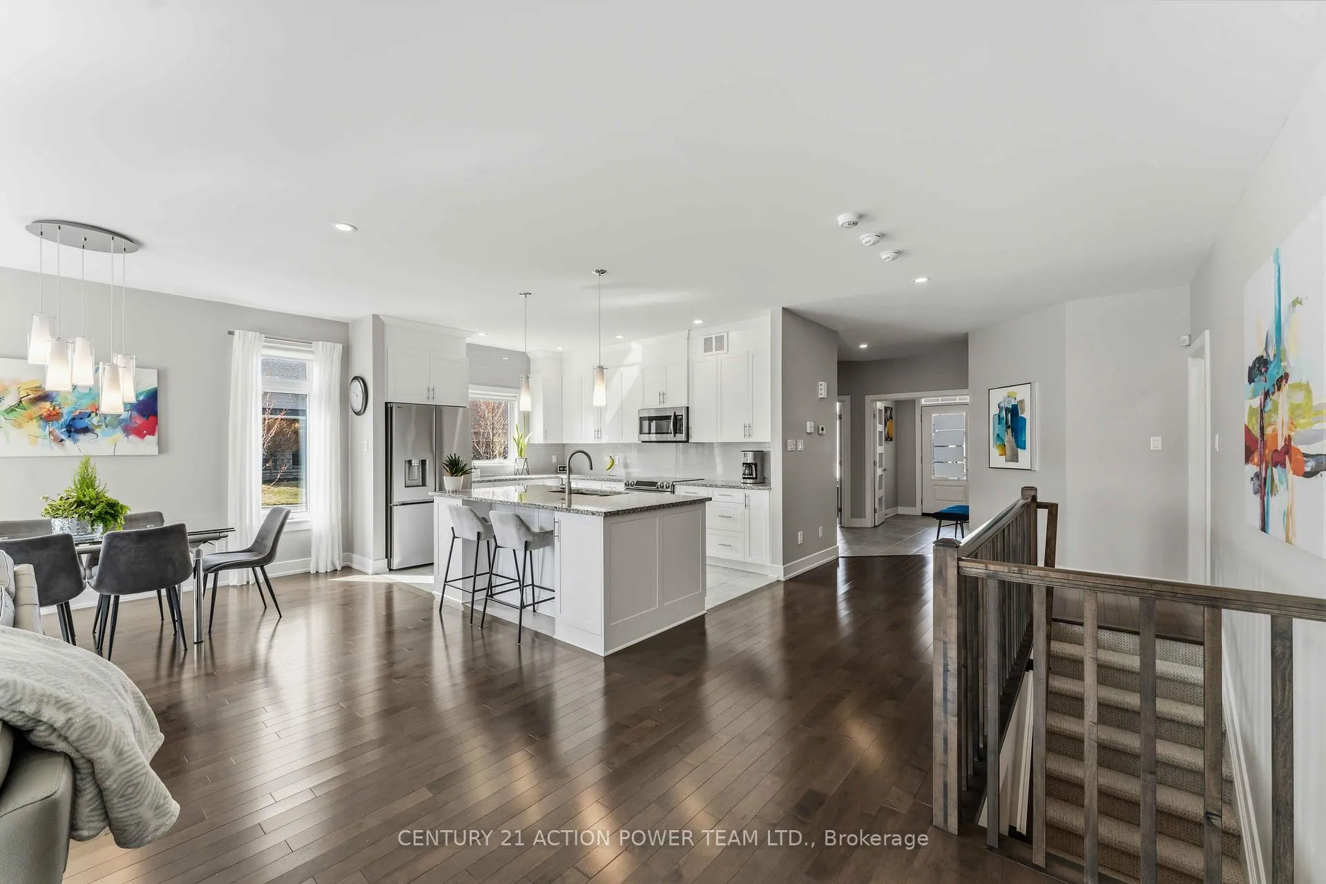 Photo 15 of 20 L'Astrolabe Place, Ottawa, Camelot — HOMEH
