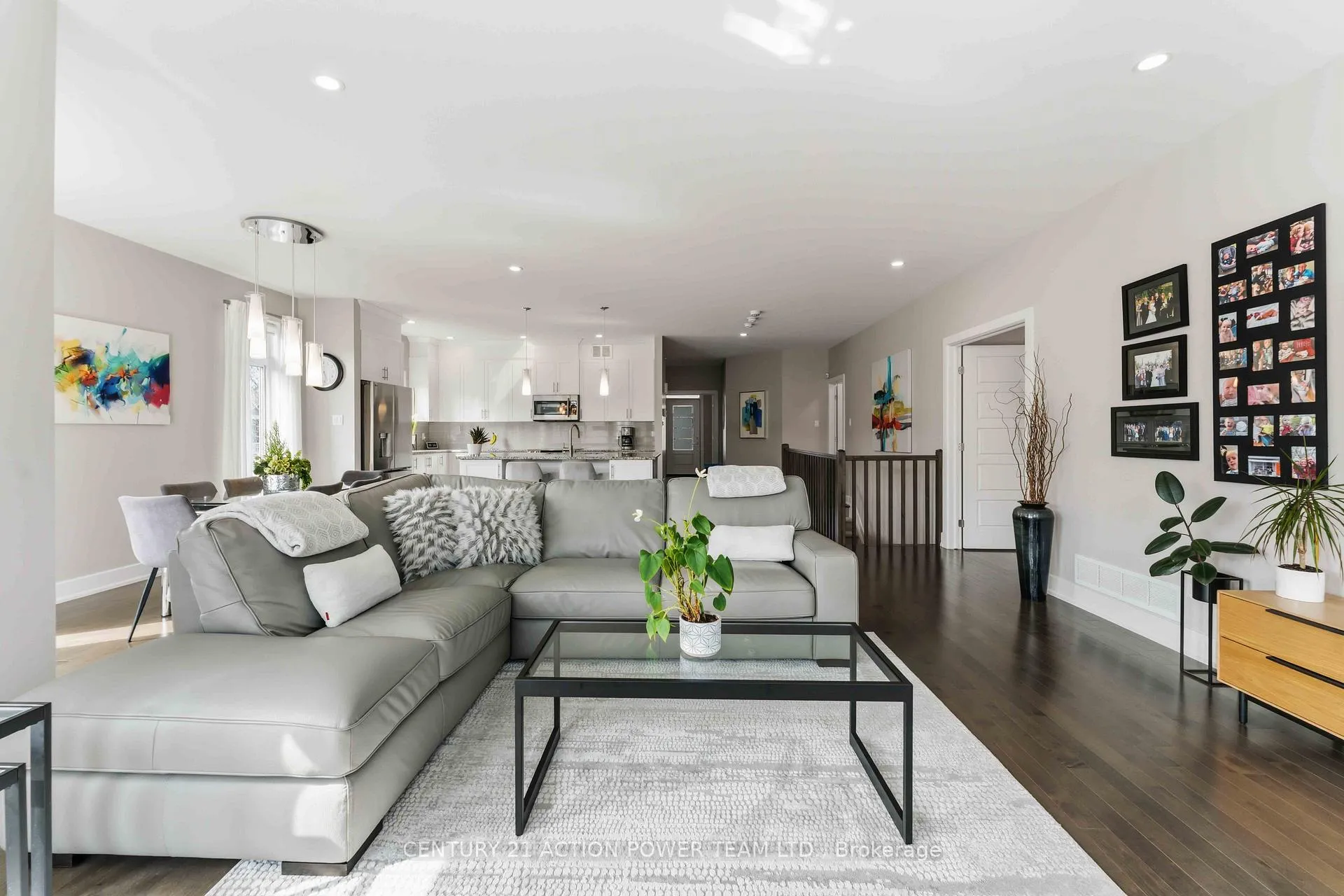 Photo 19 of 20 L'Astrolabe Place, Ottawa, Camelot — HOMEH