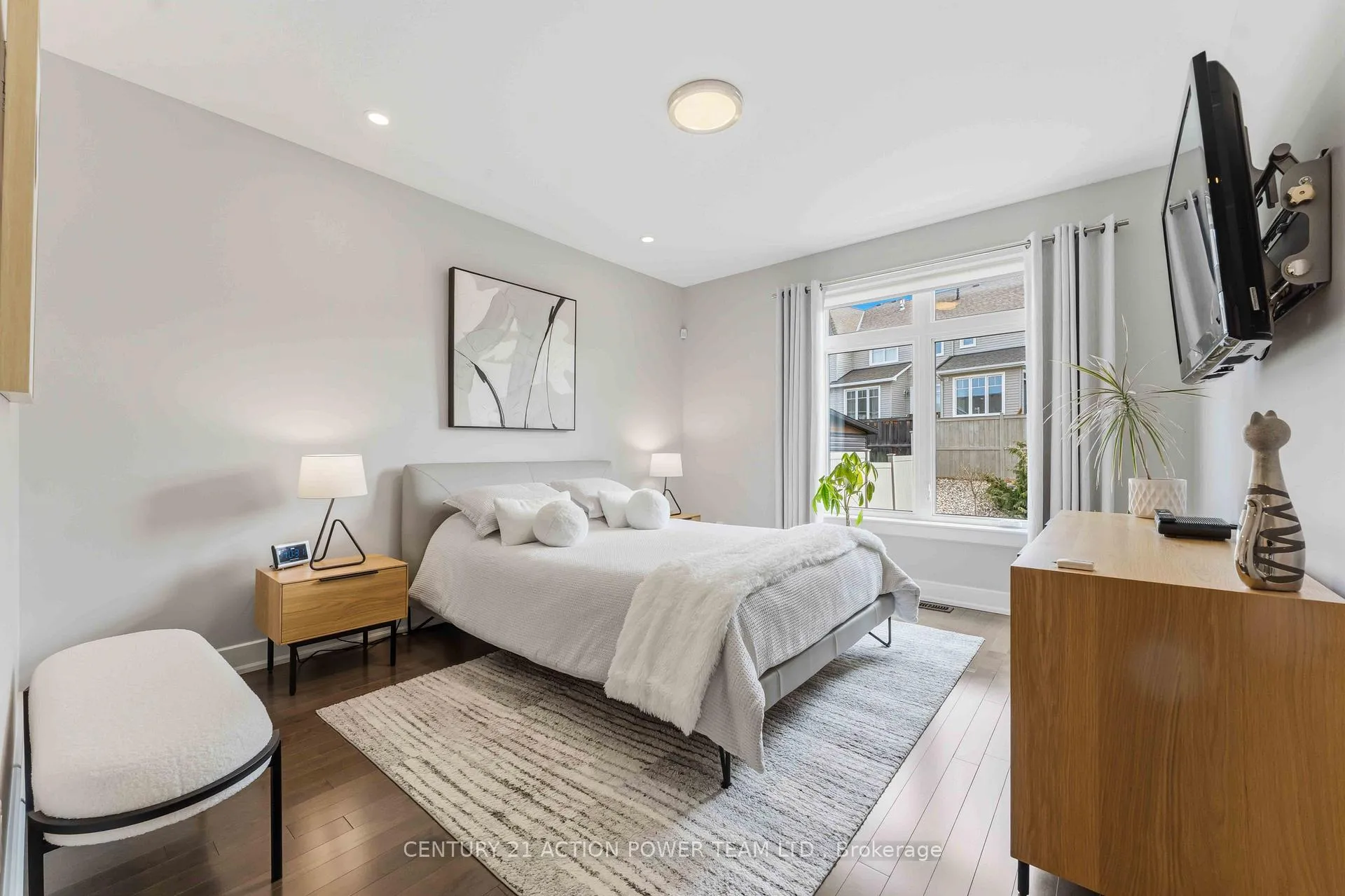 Photo 24 of 20 L'Astrolabe Place, Ottawa, Camelot — HOMEH