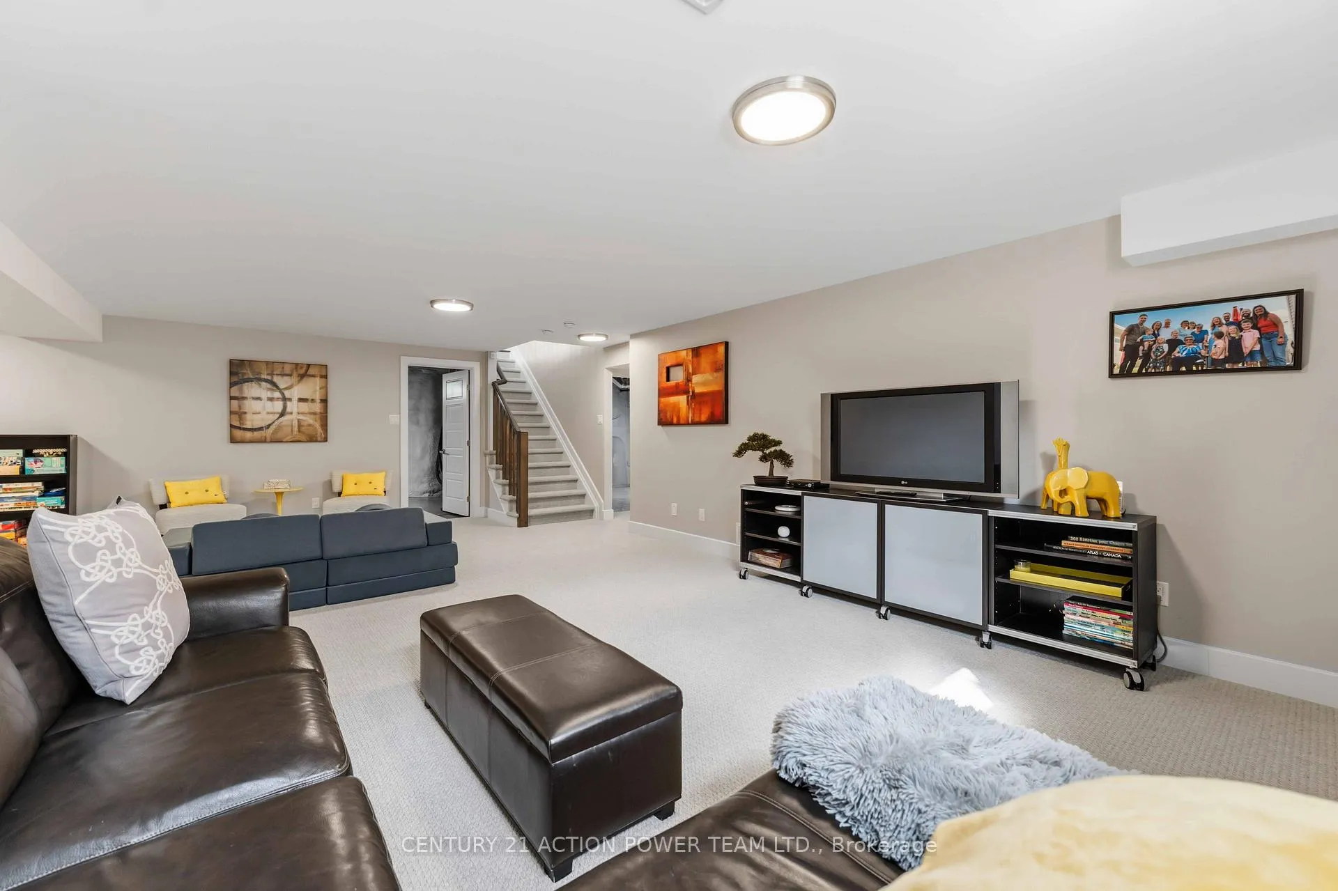 Photo 33 of 20 L'Astrolabe Place, Ottawa, Camelot — HOMEH