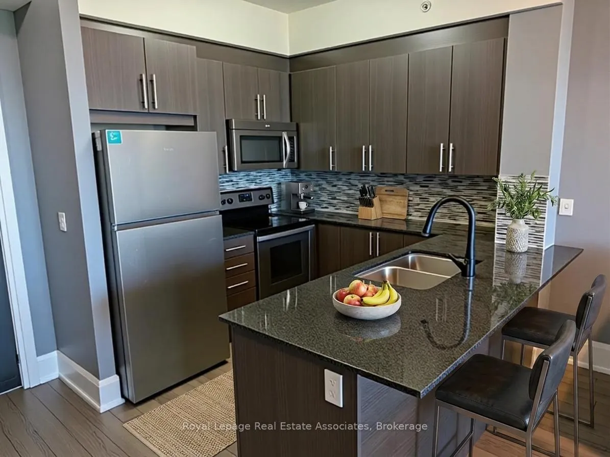 Photo 10 of Unit 405, 45 Yorkland Boulevard, Brampton, Goreway Drive Corridor — HOMEH
