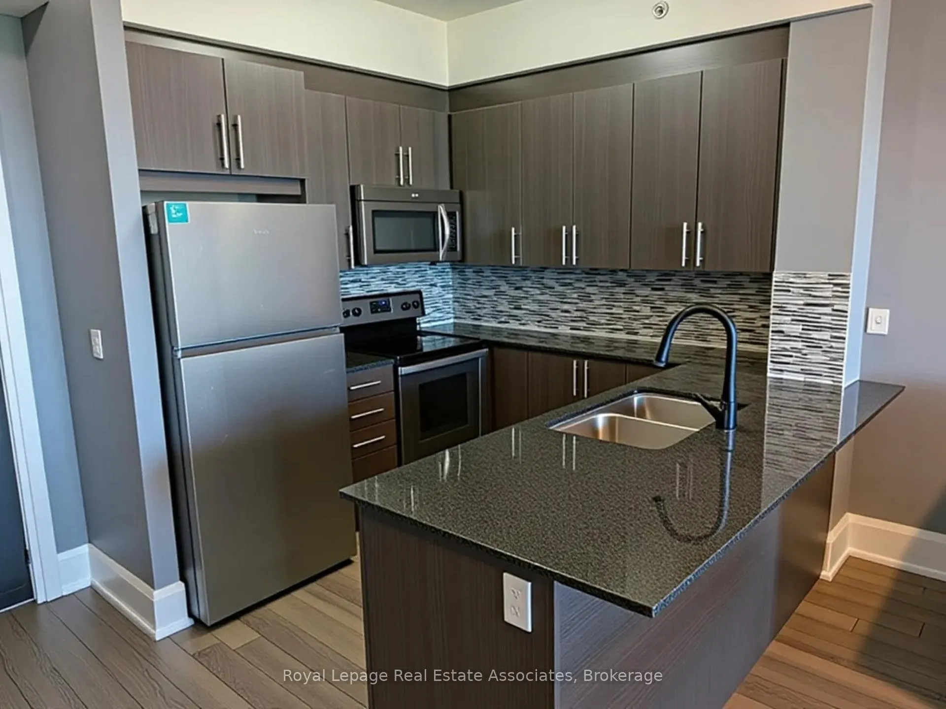 Photo 11 of Unit 405, 45 Yorkland Boulevard, Brampton, Goreway Drive Corridor — HOMEH
