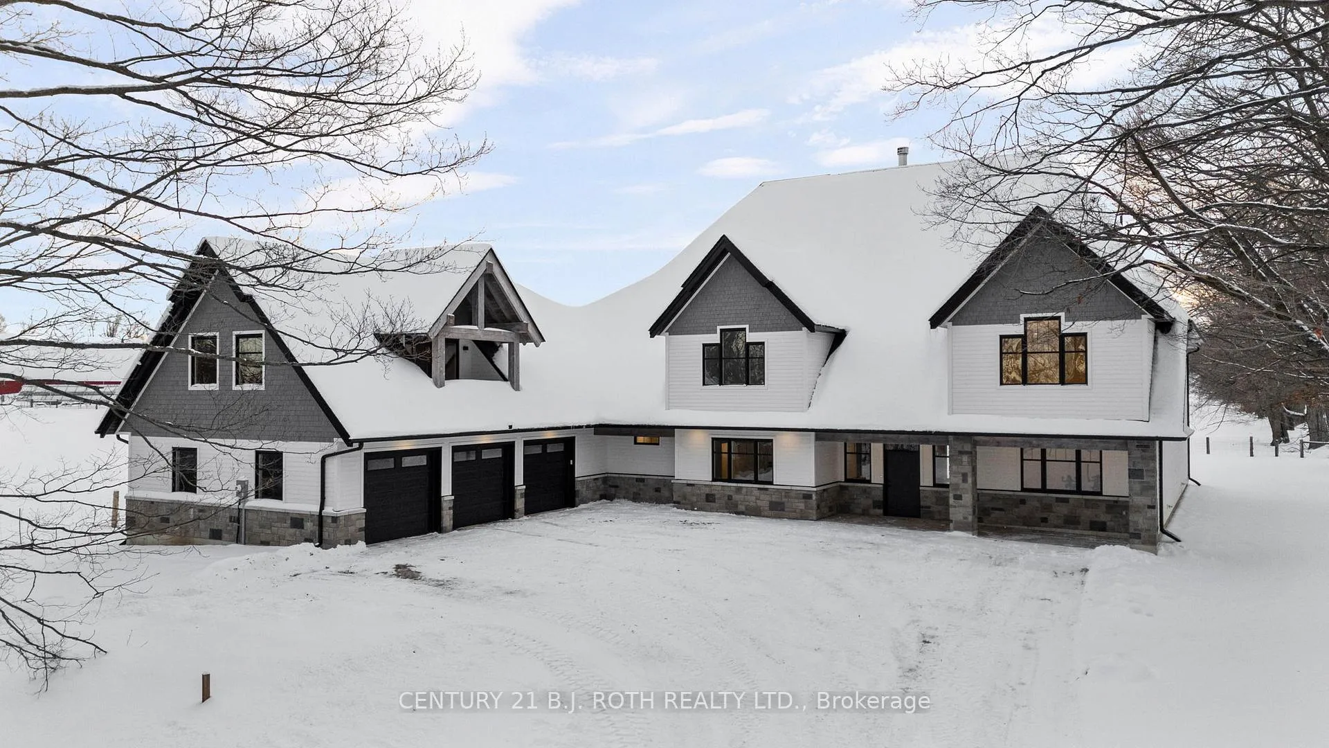 Photo 2 of 3588 13 Line N, Oro-Medonte, Rural Oro-Medonte — HOMEH