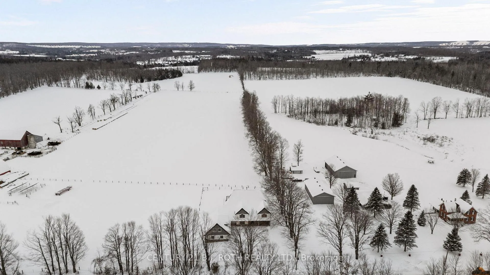 Photo 33 of 3588 13 Line N, Oro-Medonte, Rural Oro-Medonte — HOMEH