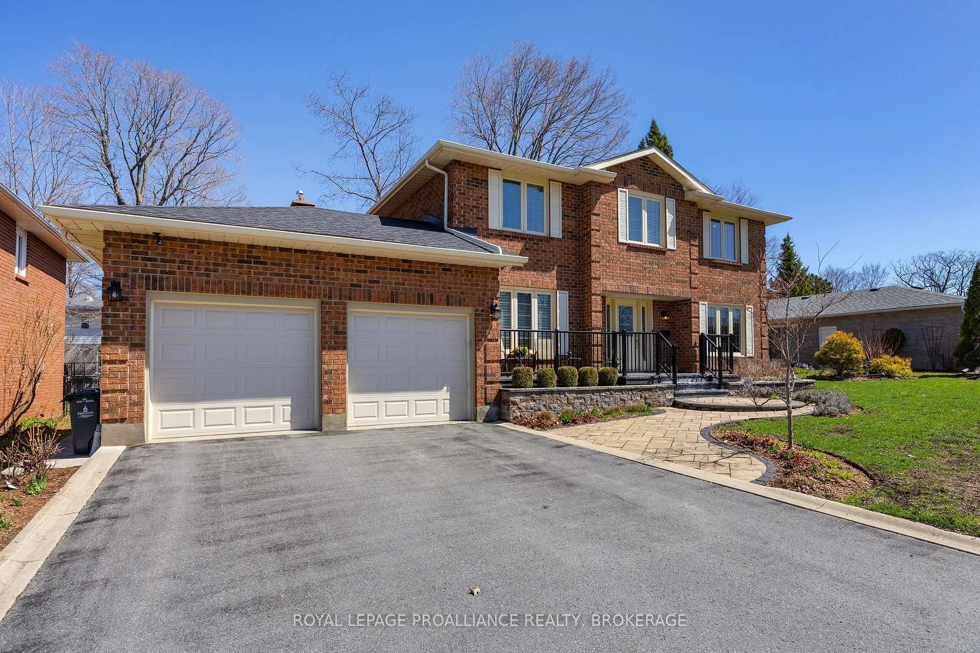 Photo 3 of 611 Rankin Crescent, Kingston, South of Taylor-Kidd Blvd — HOMEH