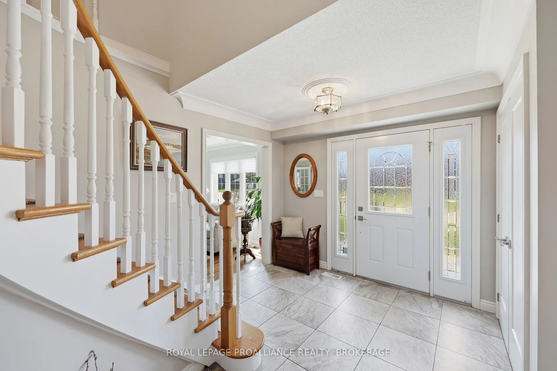 Photo 4 of 611 Rankin Crescent, Kingston, South of Taylor-Kidd Blvd — HOMEH