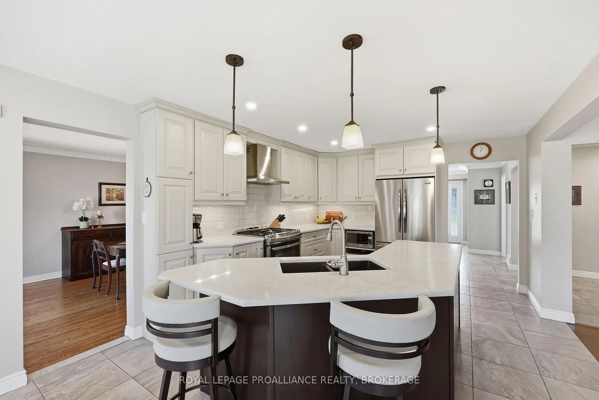 Photo 7 of 611 Rankin Crescent, Kingston, South of Taylor-Kidd Blvd — HOMEH
