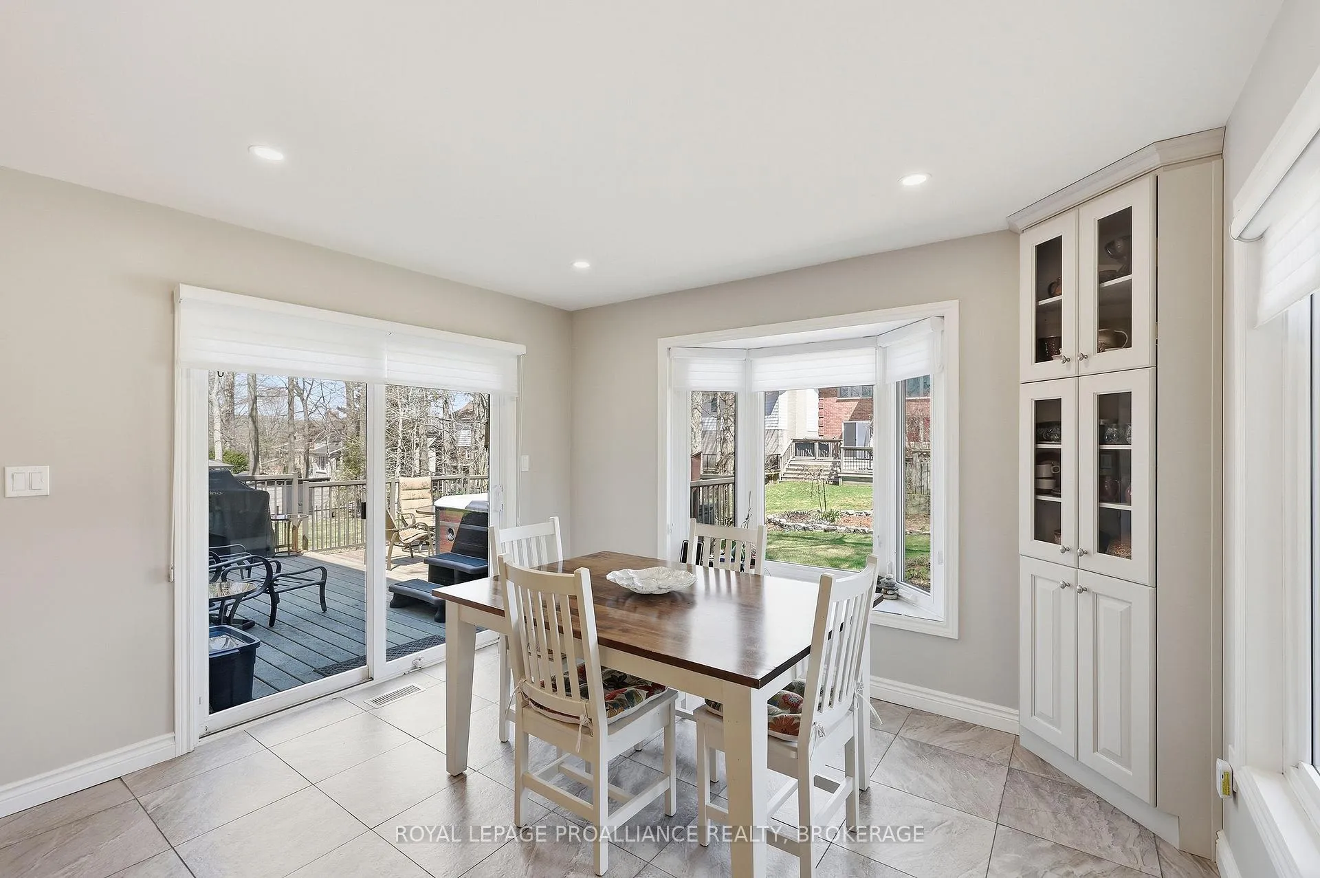 Photo 11 of 611 Rankin Crescent, Kingston, South of Taylor-Kidd Blvd — HOMEH