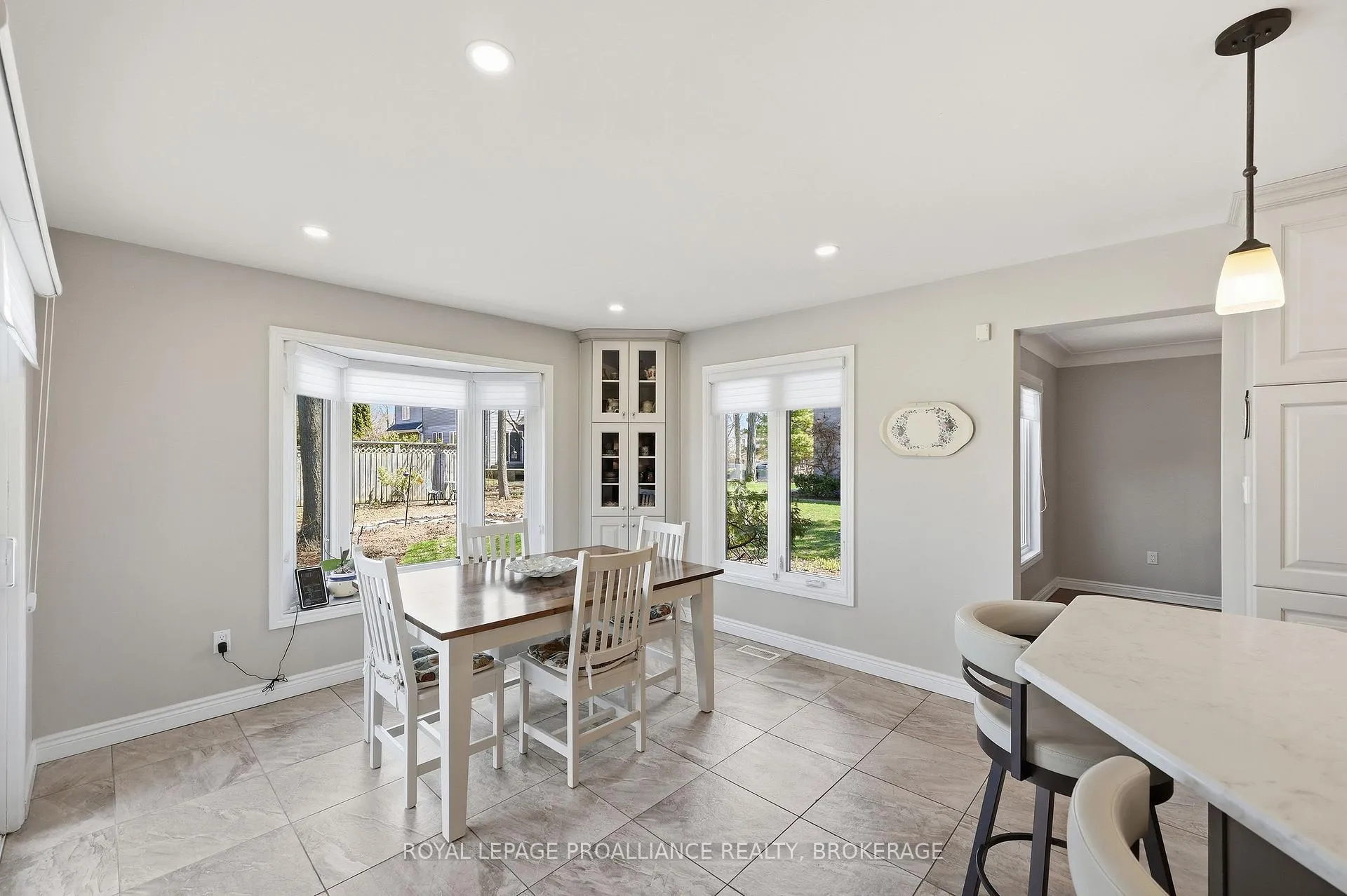 Photo 14 of 611 Rankin Crescent, Kingston, South of Taylor-Kidd Blvd — HOMEH