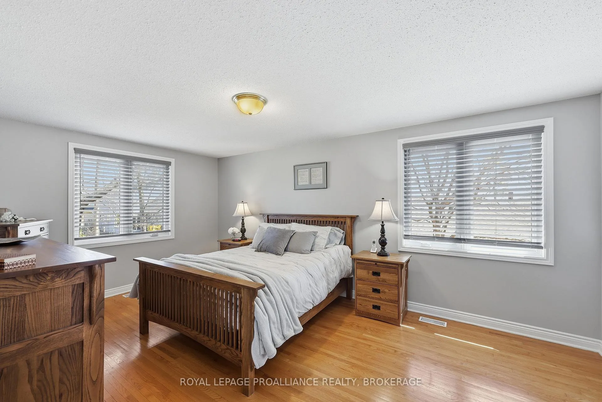 Photo 24 of 611 Rankin Crescent, Kingston, South of Taylor-Kidd Blvd — HOMEH