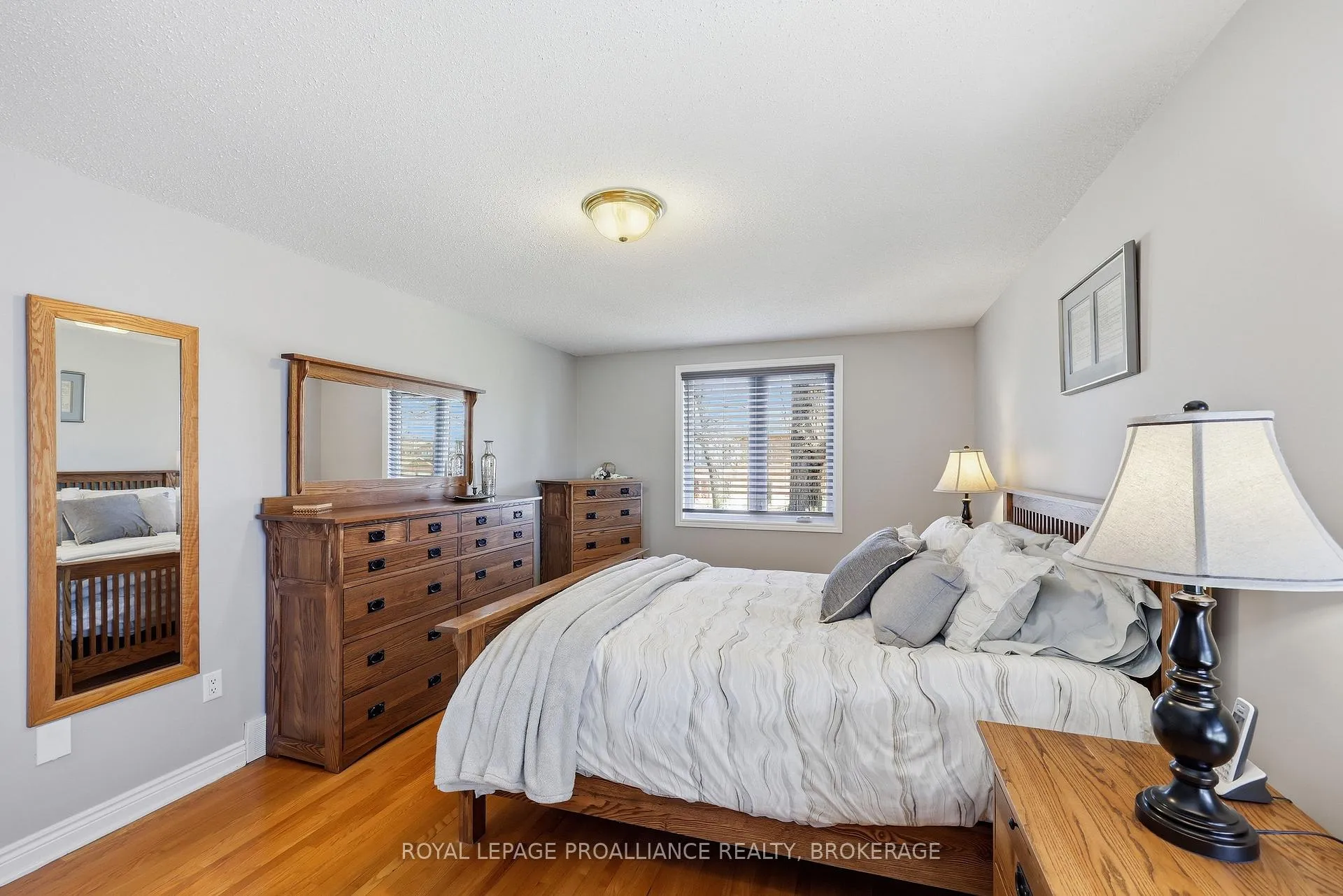Photo 25 of 611 Rankin Crescent, Kingston, South of Taylor-Kidd Blvd — HOMEH