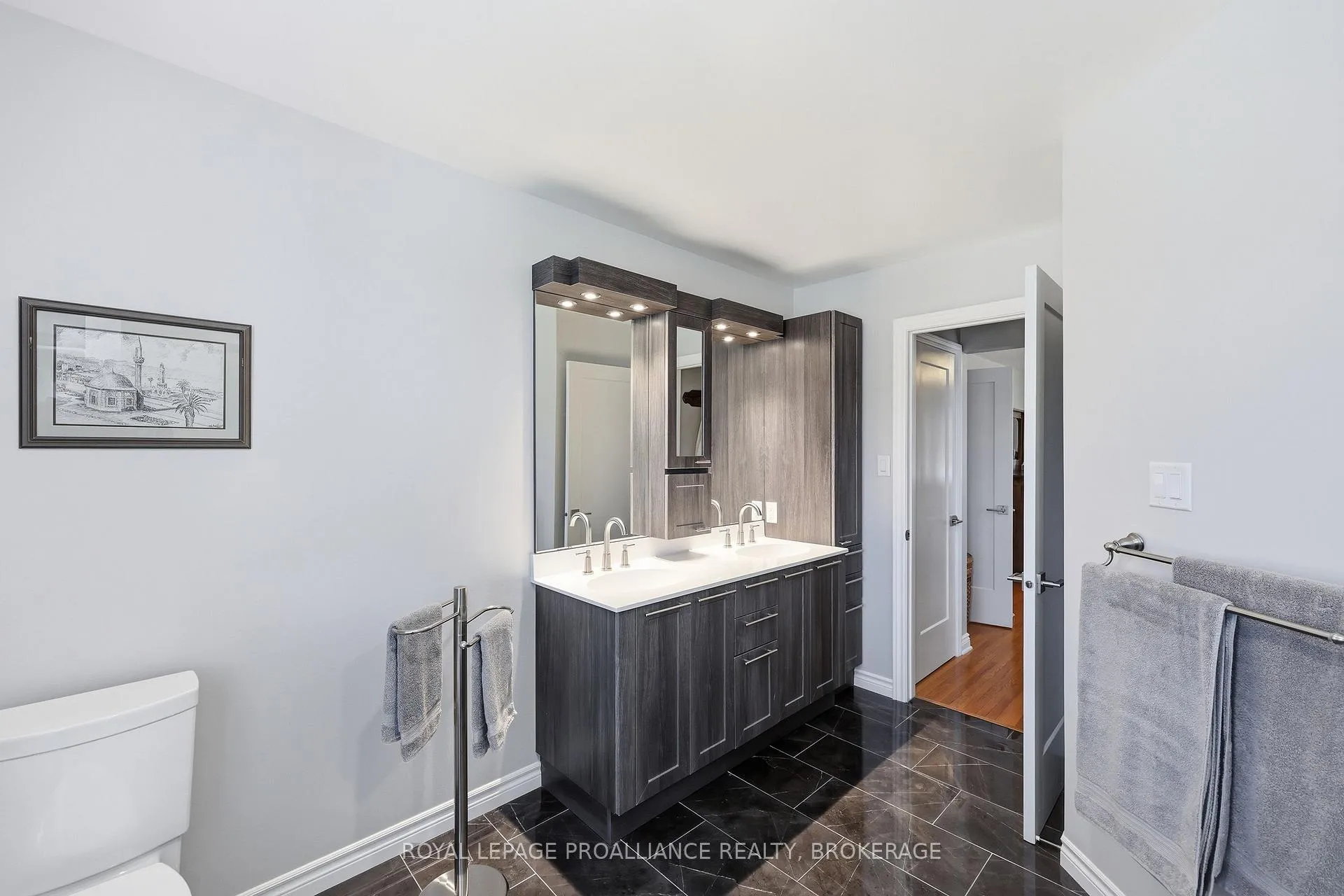 Photo 27 of 611 Rankin Crescent, Kingston, South of Taylor-Kidd Blvd — HOMEH