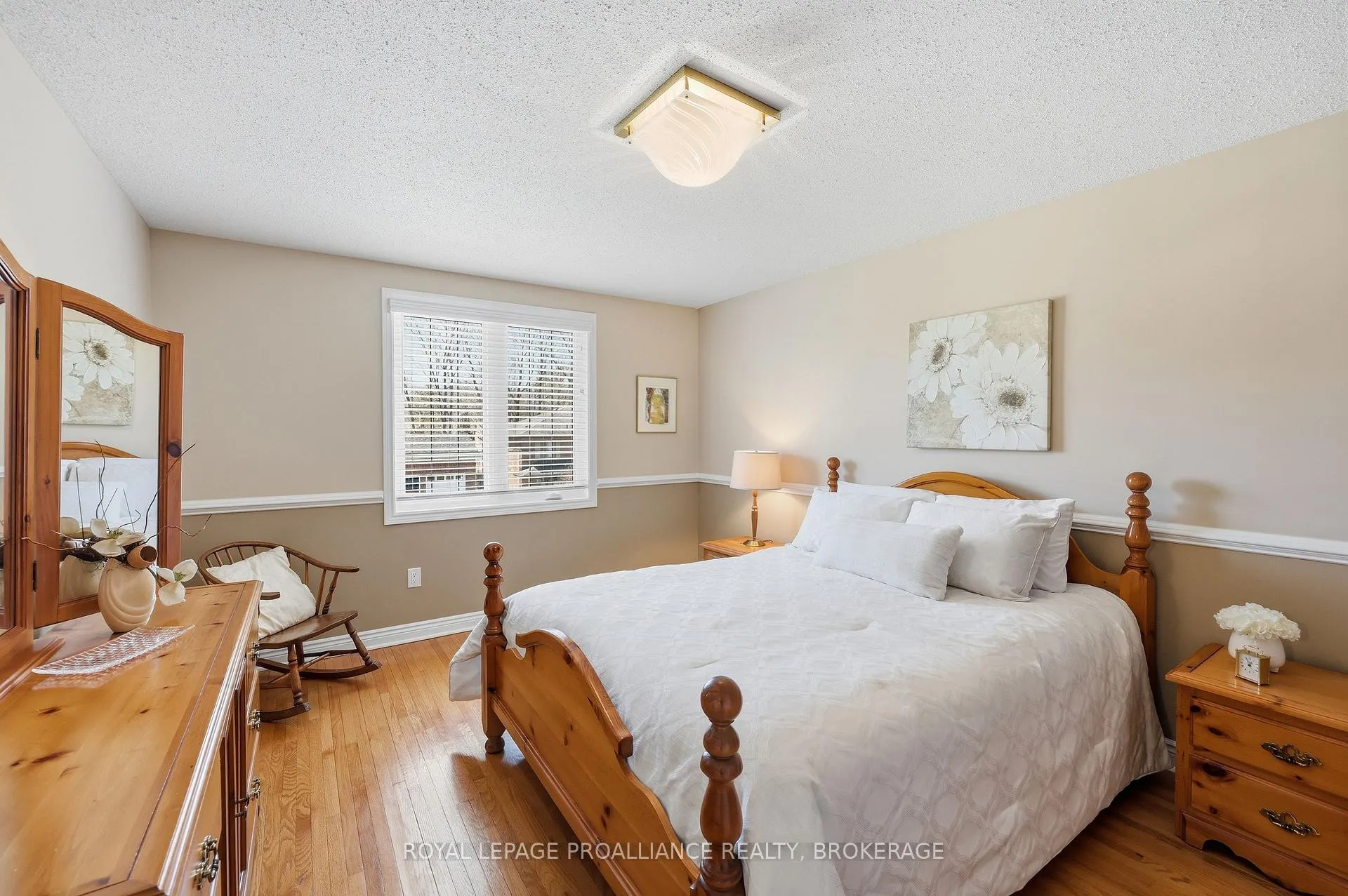 Photo 31 of 611 Rankin Crescent, Kingston, South of Taylor-Kidd Blvd — HOMEH