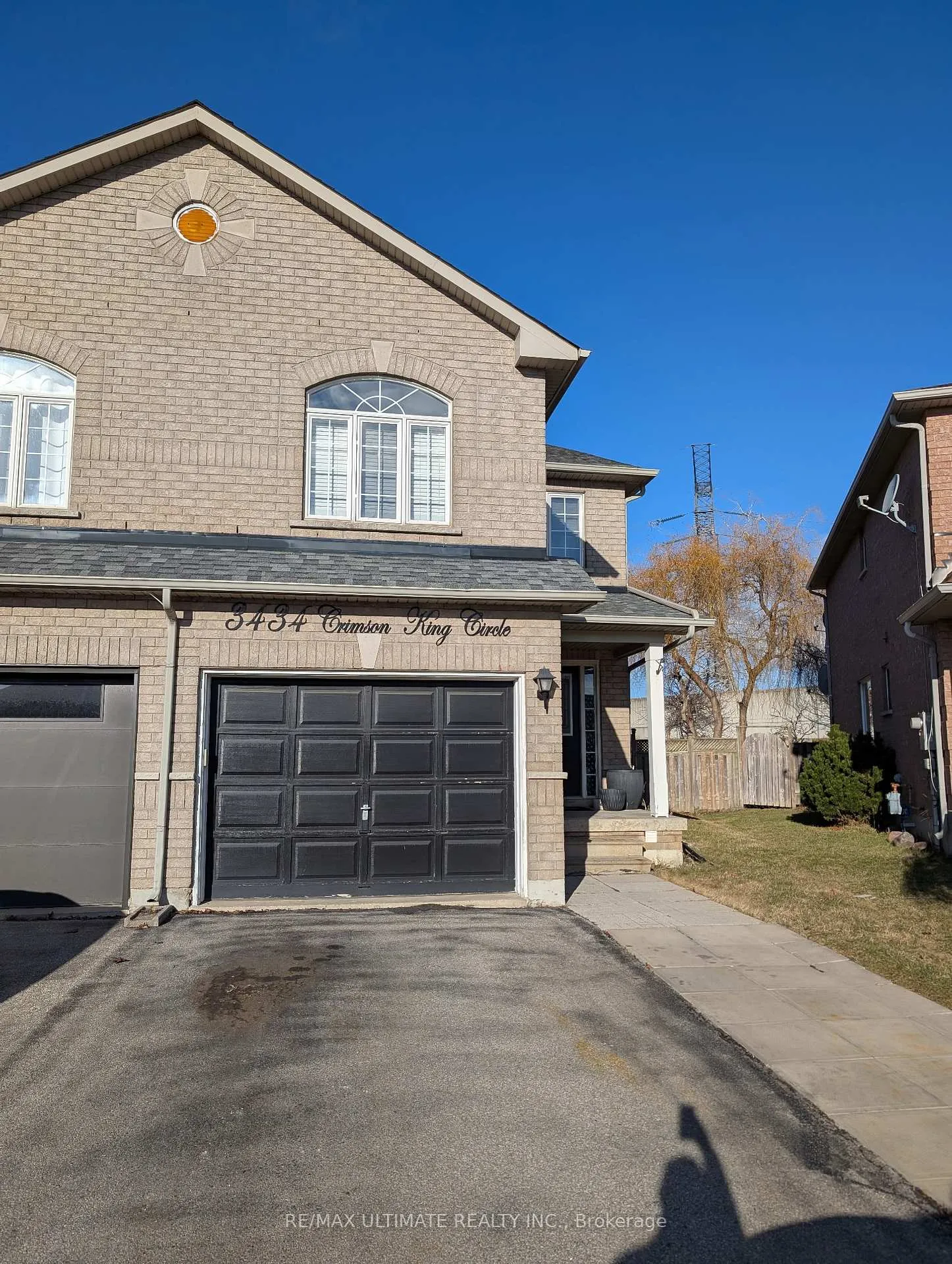 Front of 3434 Crimson King Circle
