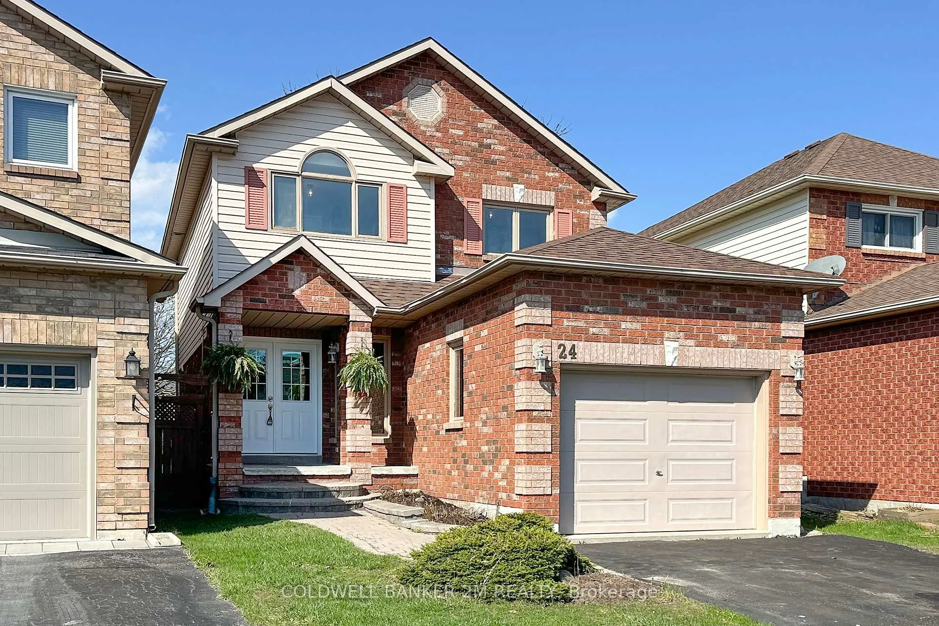 Photo 2 of 24 Mallory Street, Clarington, Courtice — HOMEH