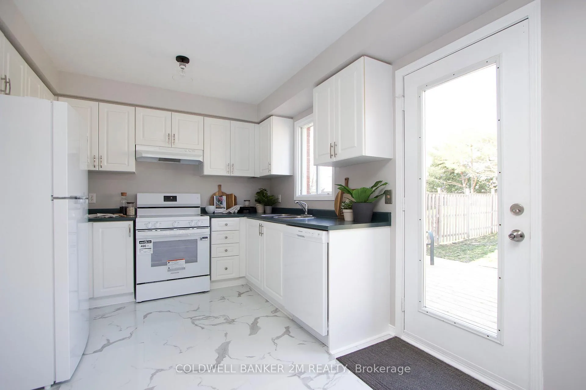 Photo 14 of 24 Mallory Street, Clarington, Courtice — HOMEH