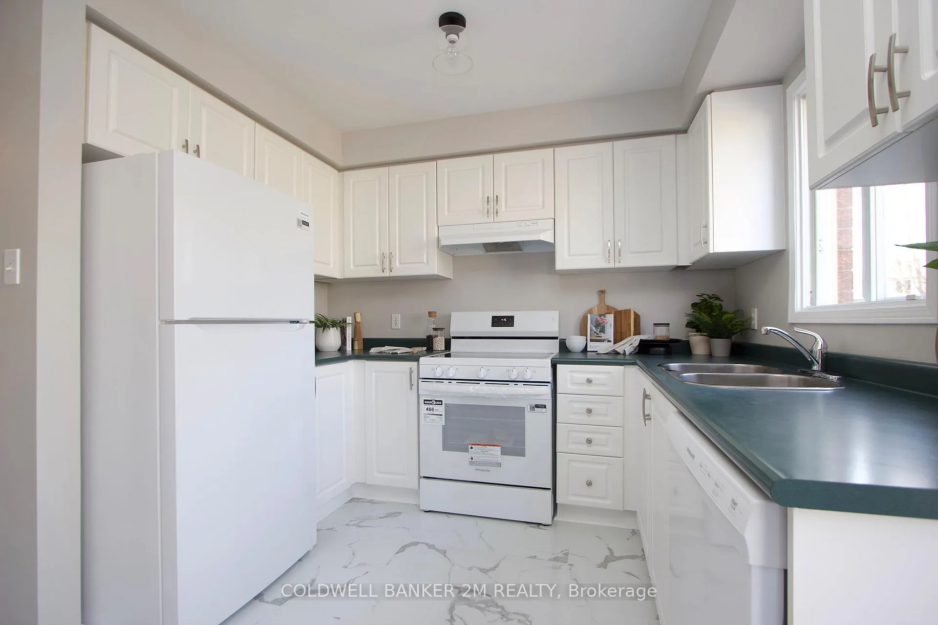 Photo 15 of 24 Mallory Street, Clarington, Courtice — HOMEH