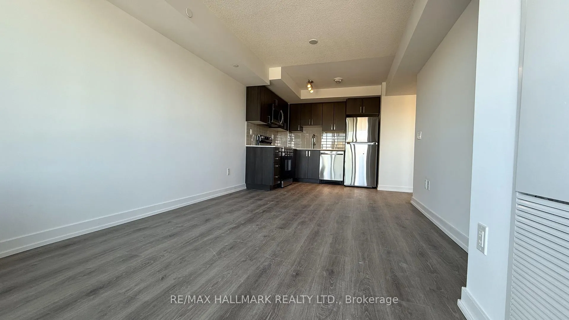 Photo 4 of Unit 413, 1435 Celebration Drive, Pickering, Bay Ridges — HOMEH