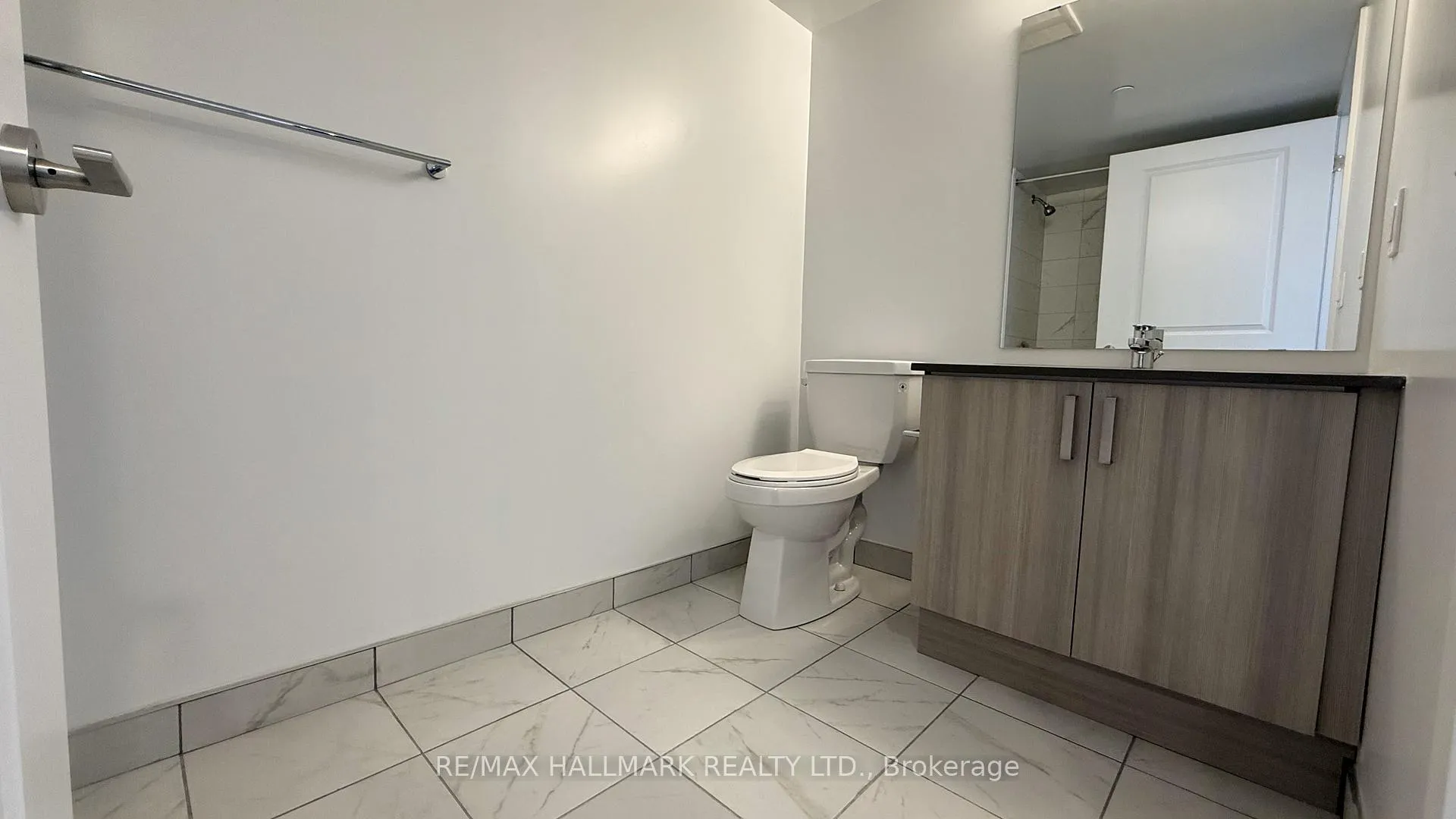 Photo 10 of Unit 413, 1435 Celebration Drive, Pickering, Bay Ridges — HOMEH