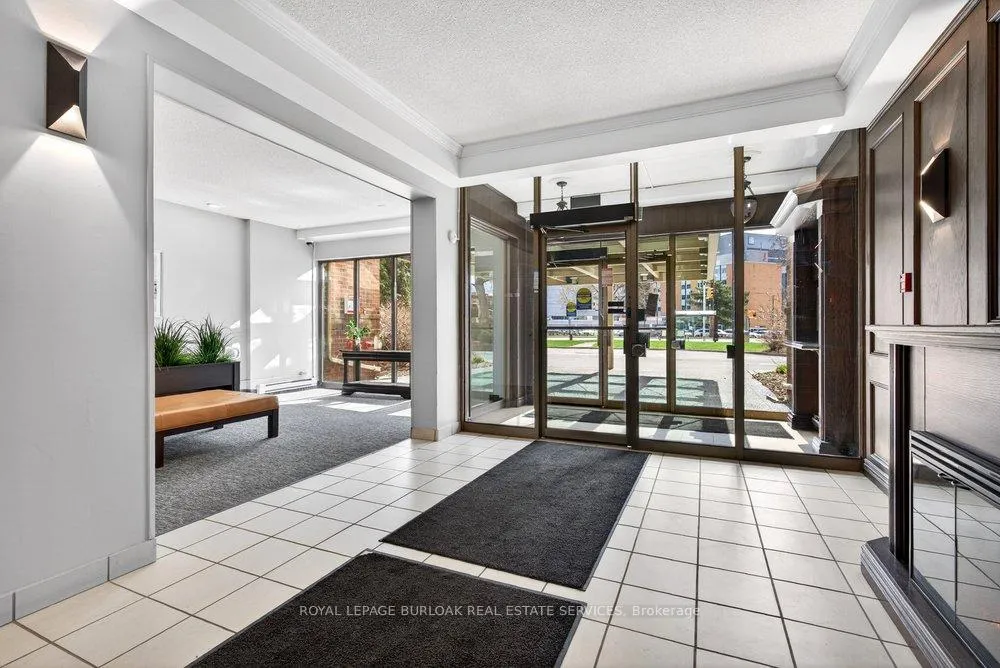 Photo 3 of Unit 307, 1225 North Shore Boulevard E, Burlington, Brant — HOMEH