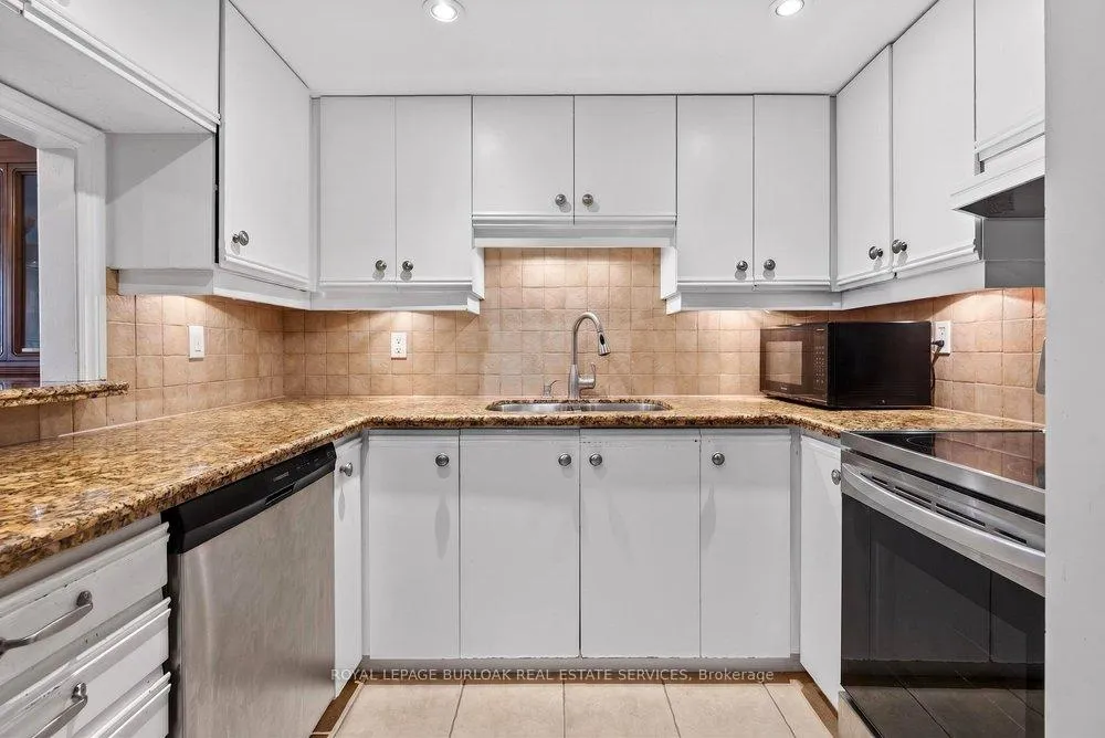 Photo 13 of Unit 307, 1225 North Shore Boulevard E, Burlington, Brant — HOMEH