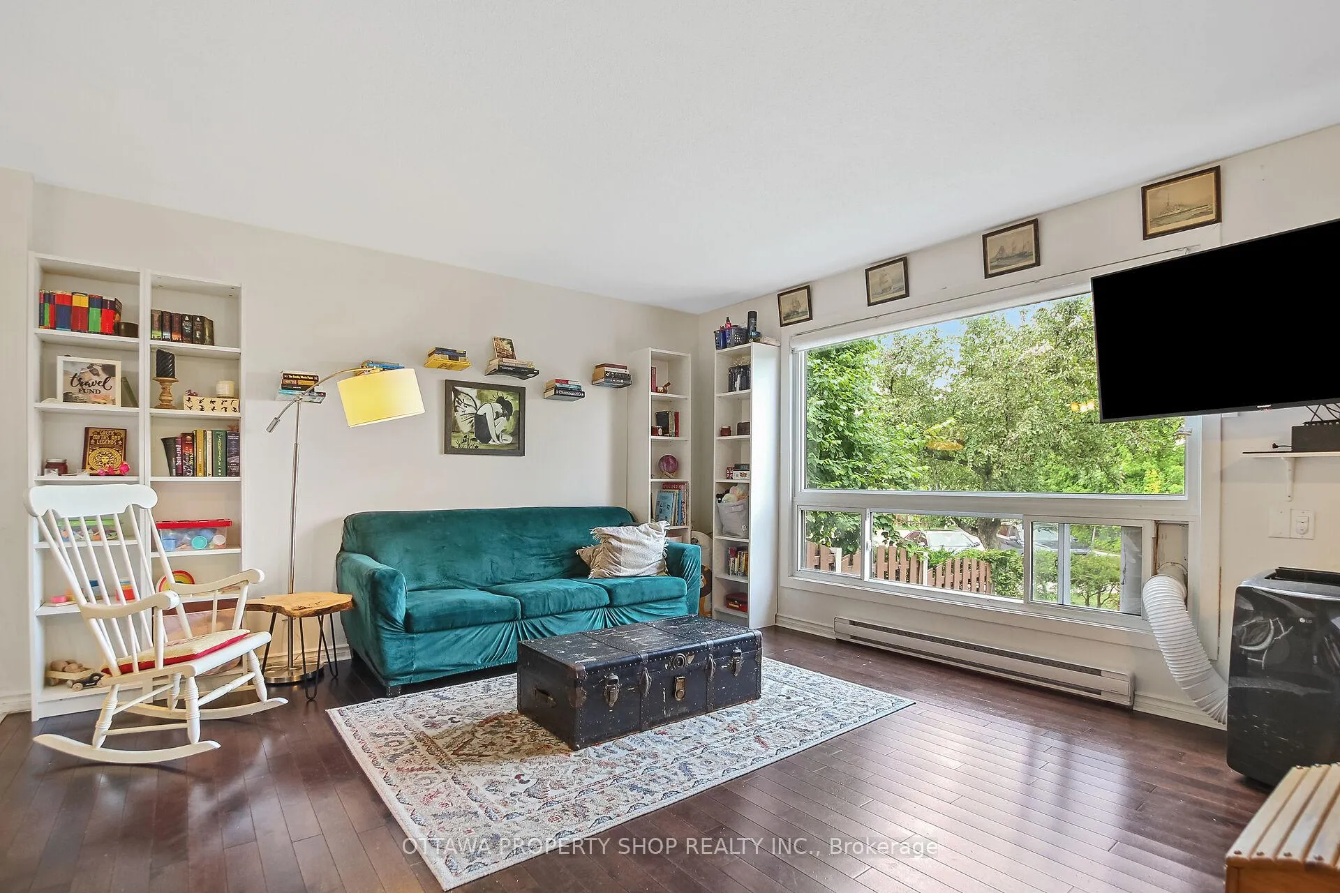 Photo 10 of 1F Banner Road, Ottawa, Sheahan Estates/Trend Village — HOMEH