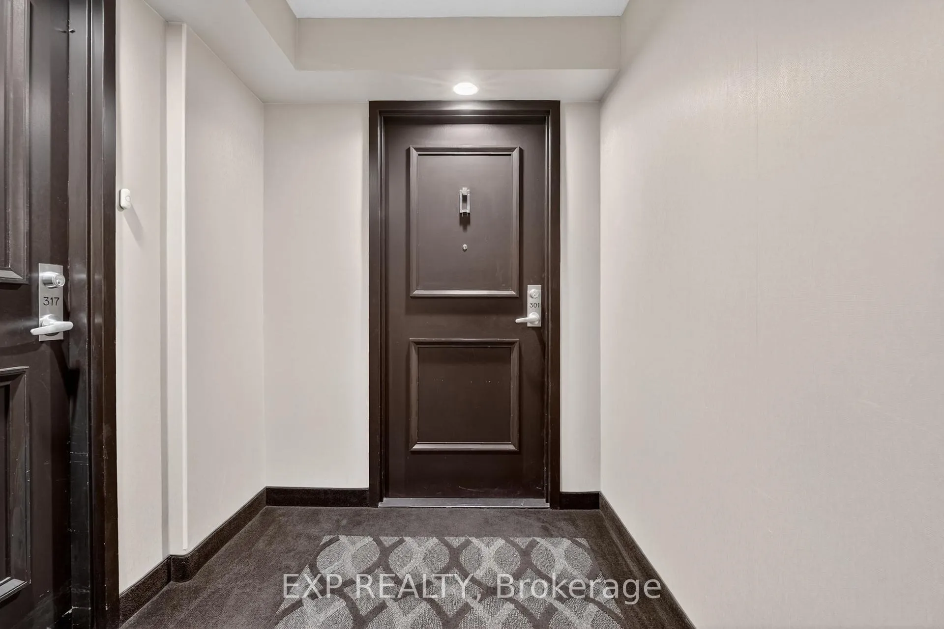 Photo 5 of Unit 301, 8111 Forest Glen Drive, Niagara Falls, Mt. Carmel — HOMEH