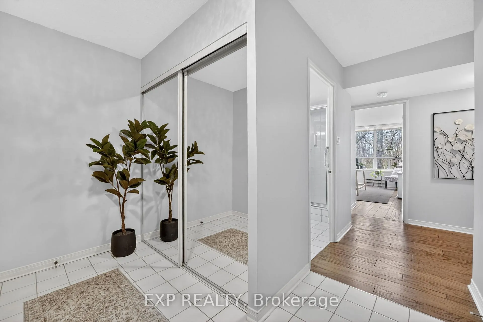 Photo 7 of Unit 301, 8111 Forest Glen Drive, Niagara Falls, Mt. Carmel — HOMEH