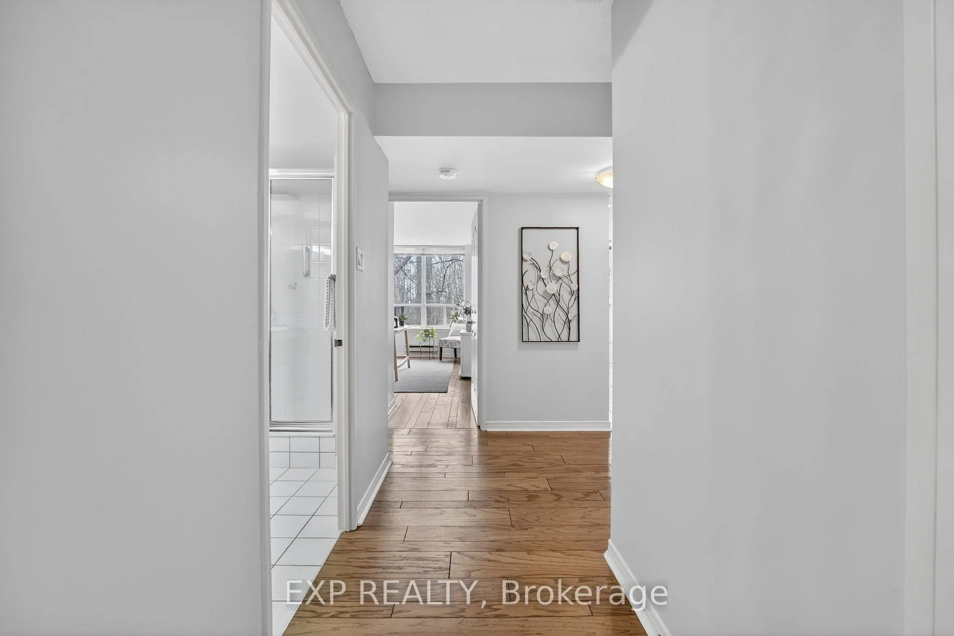 Photo 8 of Unit 301, 8111 Forest Glen Drive, Niagara Falls, Mt. Carmel — HOMEH