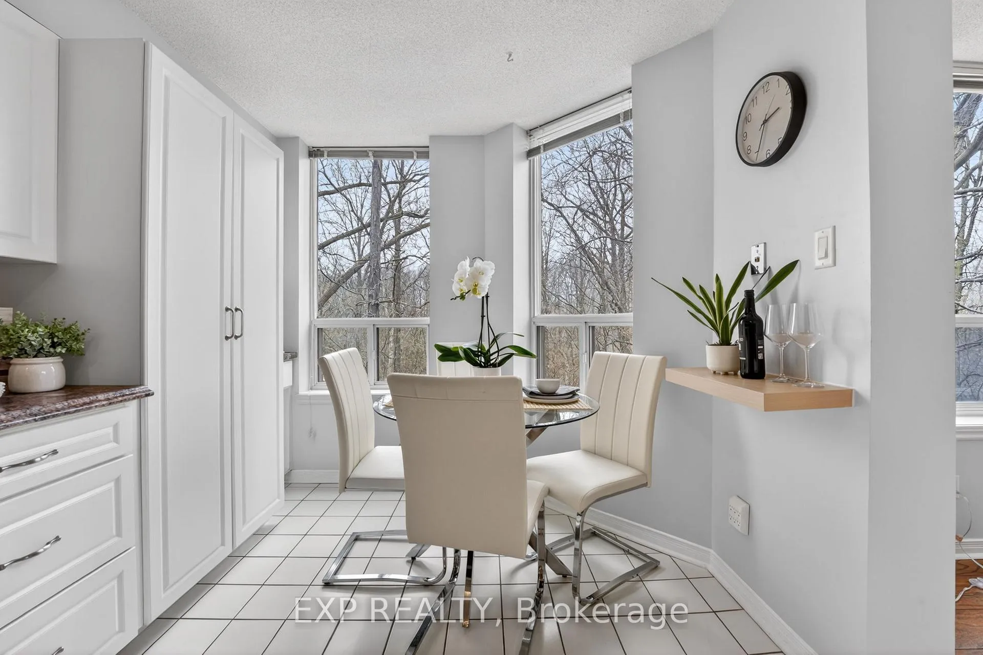 Photo 18 of Unit 301, 8111 Forest Glen Drive, Niagara Falls, Mt. Carmel — HOMEH