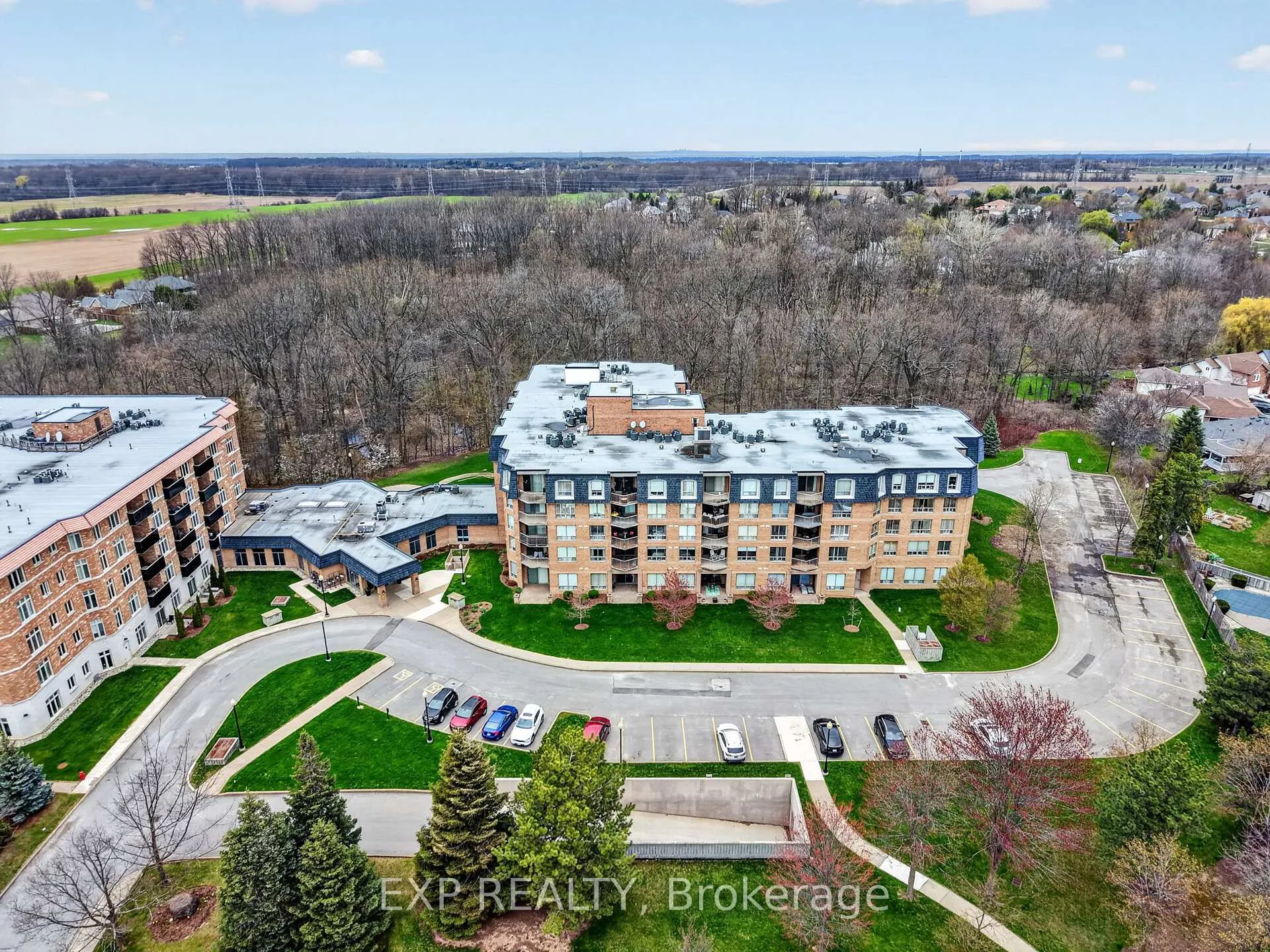 Photo 48 of Unit 301, 8111 Forest Glen Drive, Niagara Falls, Mt. Carmel — HOMEH