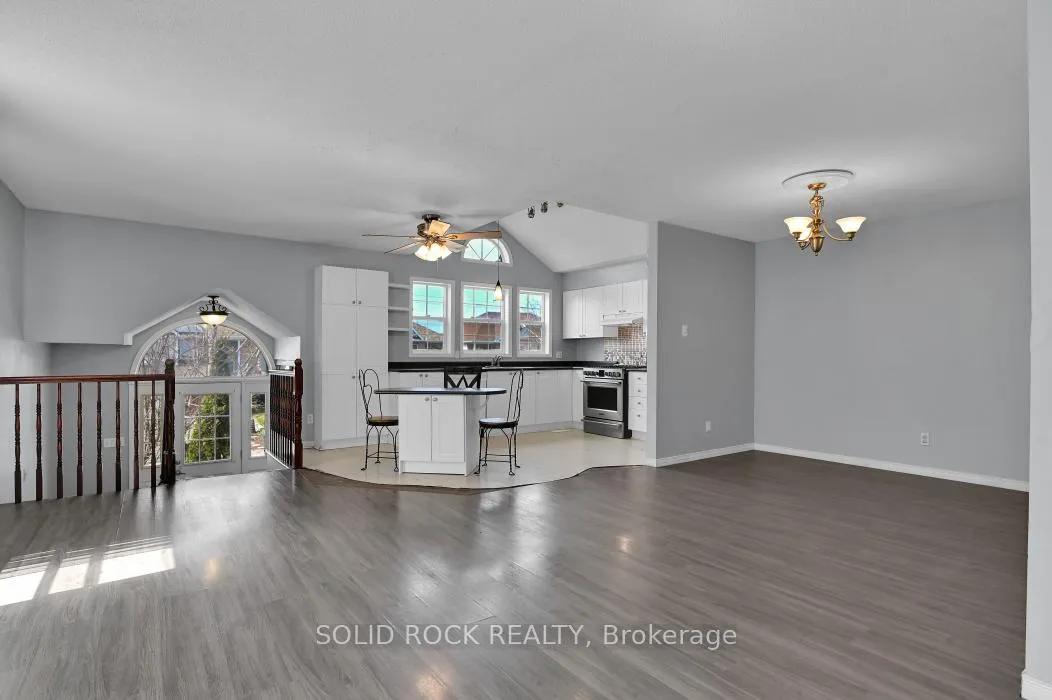 Photo 9 of 33 Boulder Way, Ottawa, Barrhaven - Longfields — HOMEH