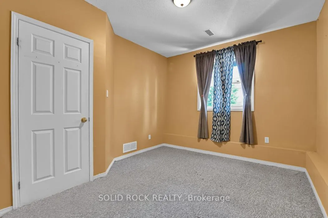 Photo 20 of 33 Boulder Way, Ottawa, Barrhaven - Longfields — HOMEH