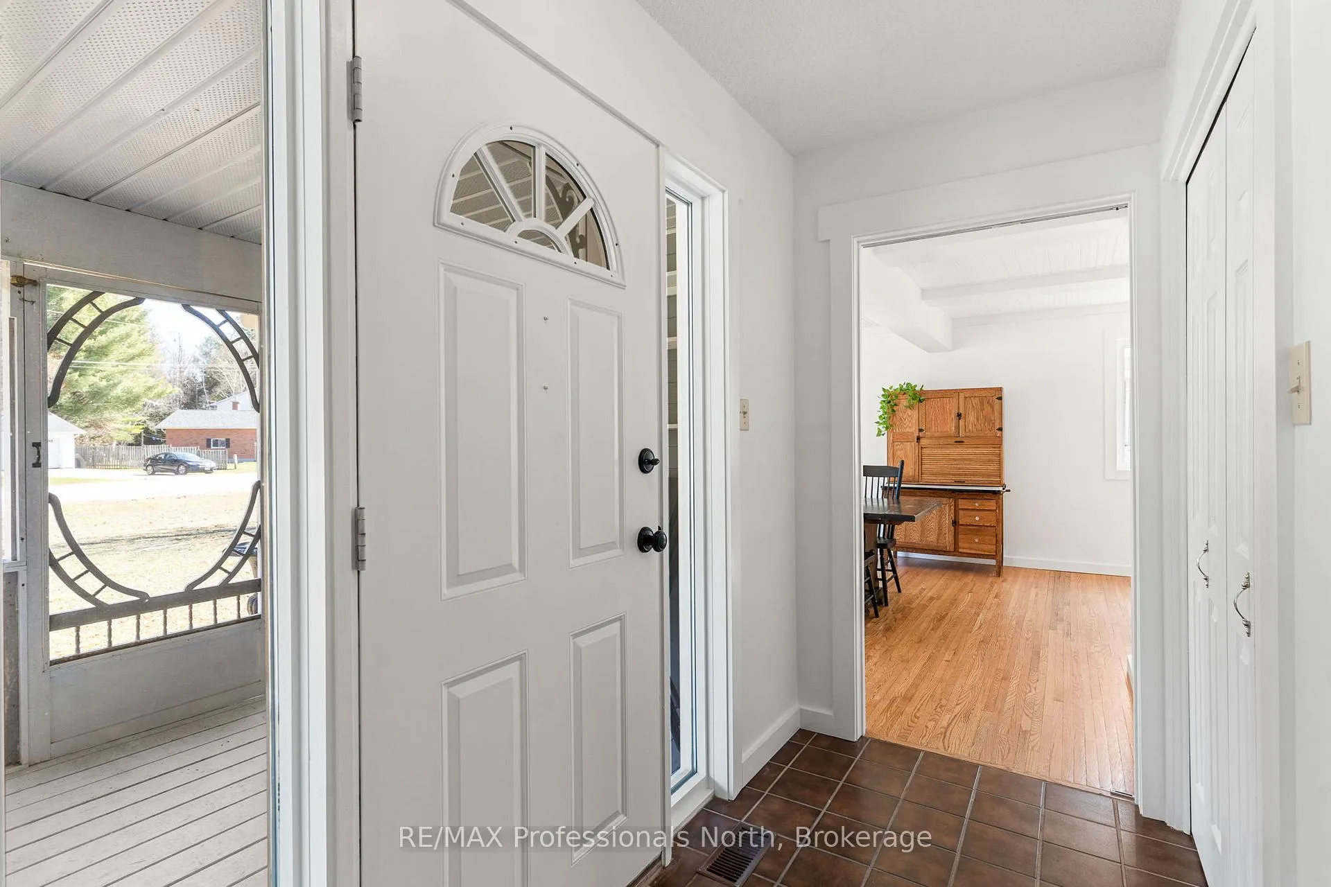 Photo 7 of 16 Highland Gate Boulevard, Minden Hills, Anson — HOMEH