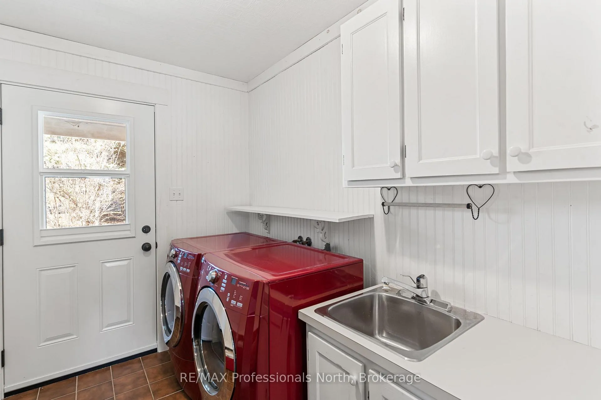 Photo 9 of 16 Highland Gate Boulevard, Minden Hills, Anson — HOMEH