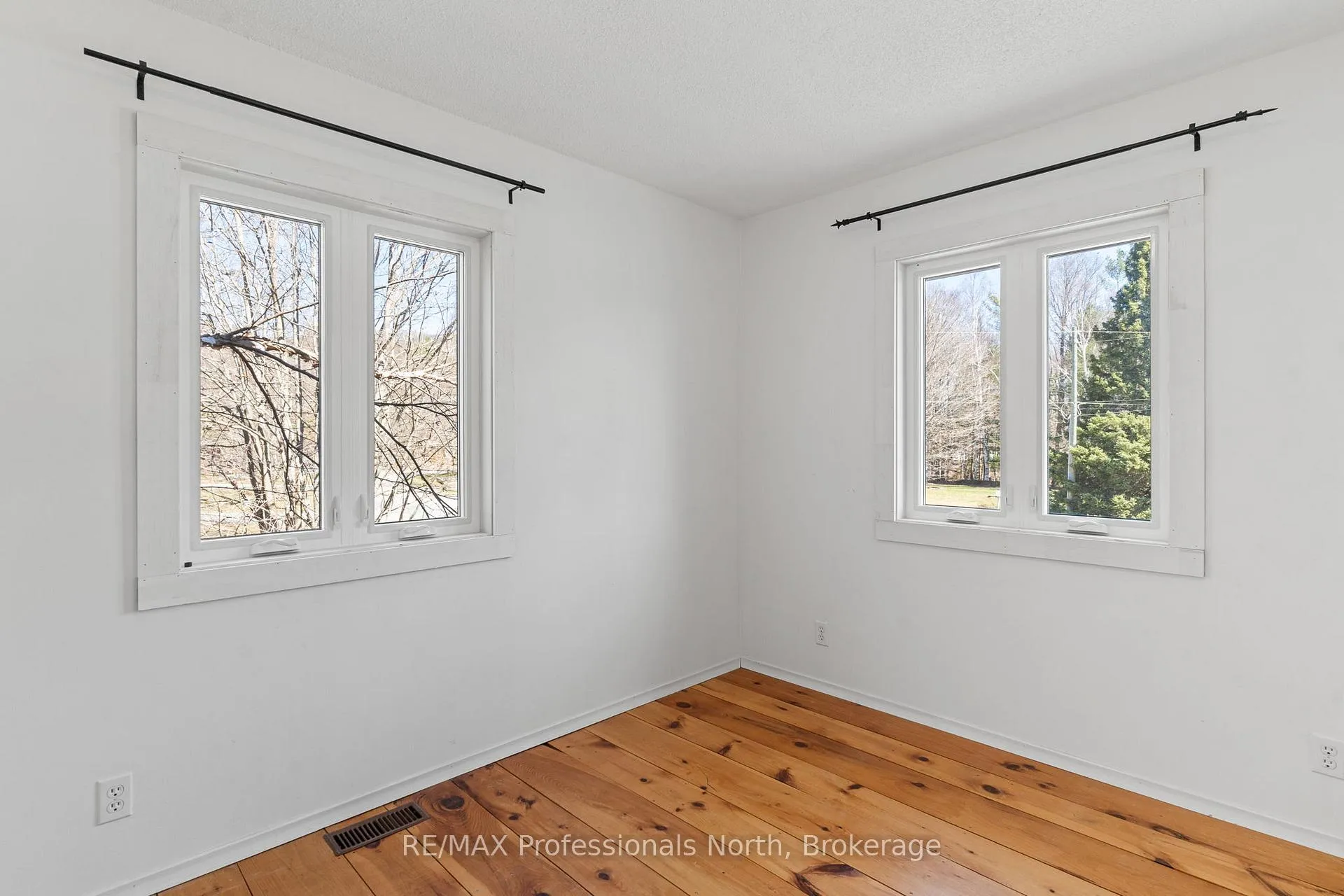 Photo 35 of 16 Highland Gate Boulevard, Minden Hills, Anson — HOMEH