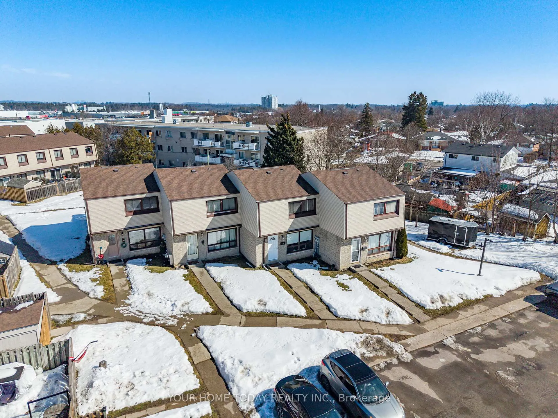 Photo 2 of Unit 29, 108 Sinclair Avenue, Halton Hills, Georgetown — HOMEH